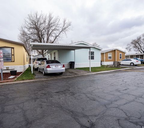 Tiny photo for 4237 W 3200 S #35A, West Valley City, UT 84120 (MLS # 2141765)