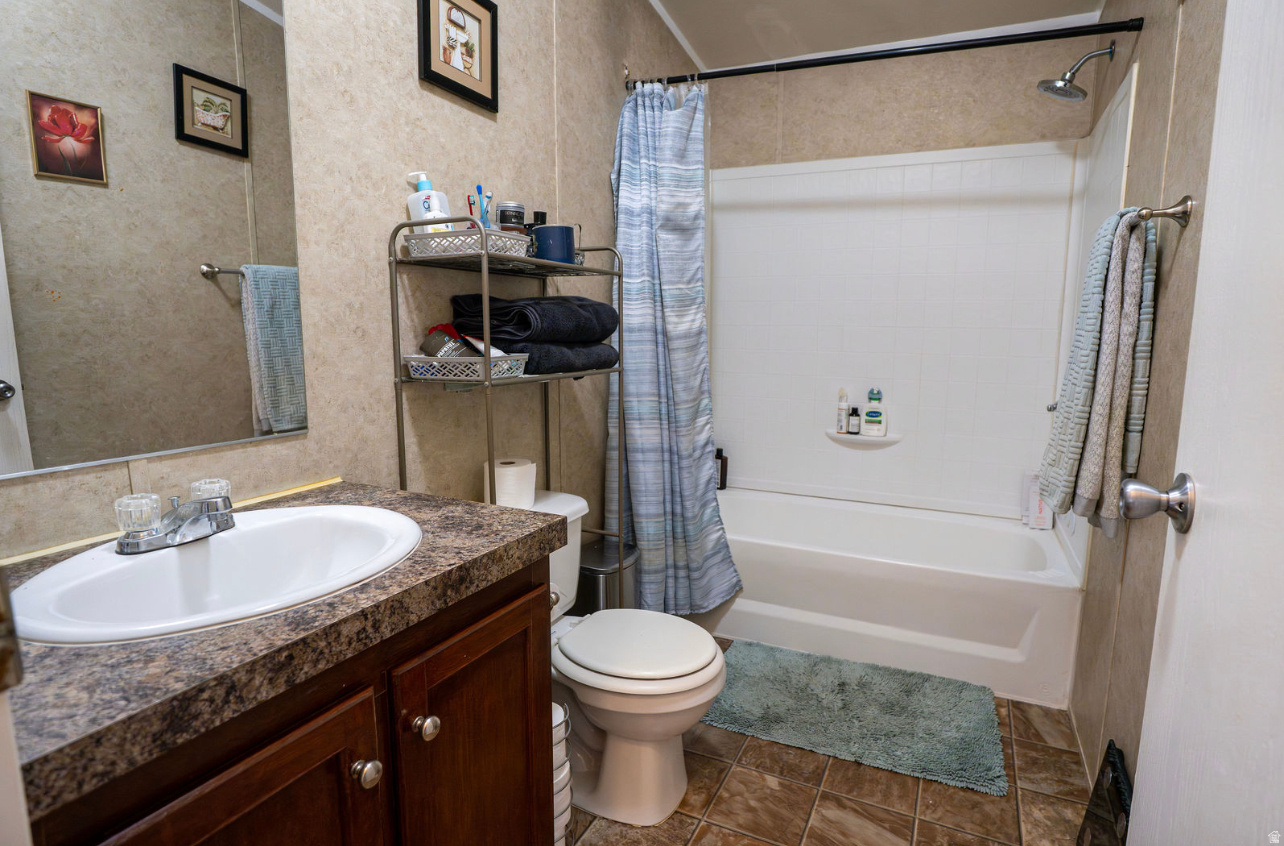 WESTCREST MOBILE HOME PARK - Residential