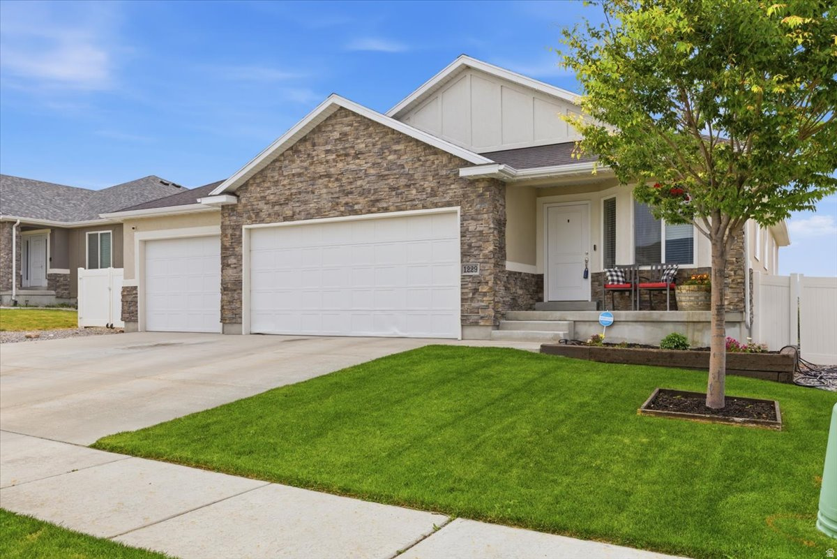 PROVIDENCE AT OVERLAKE SUBDIVISION - Residential
