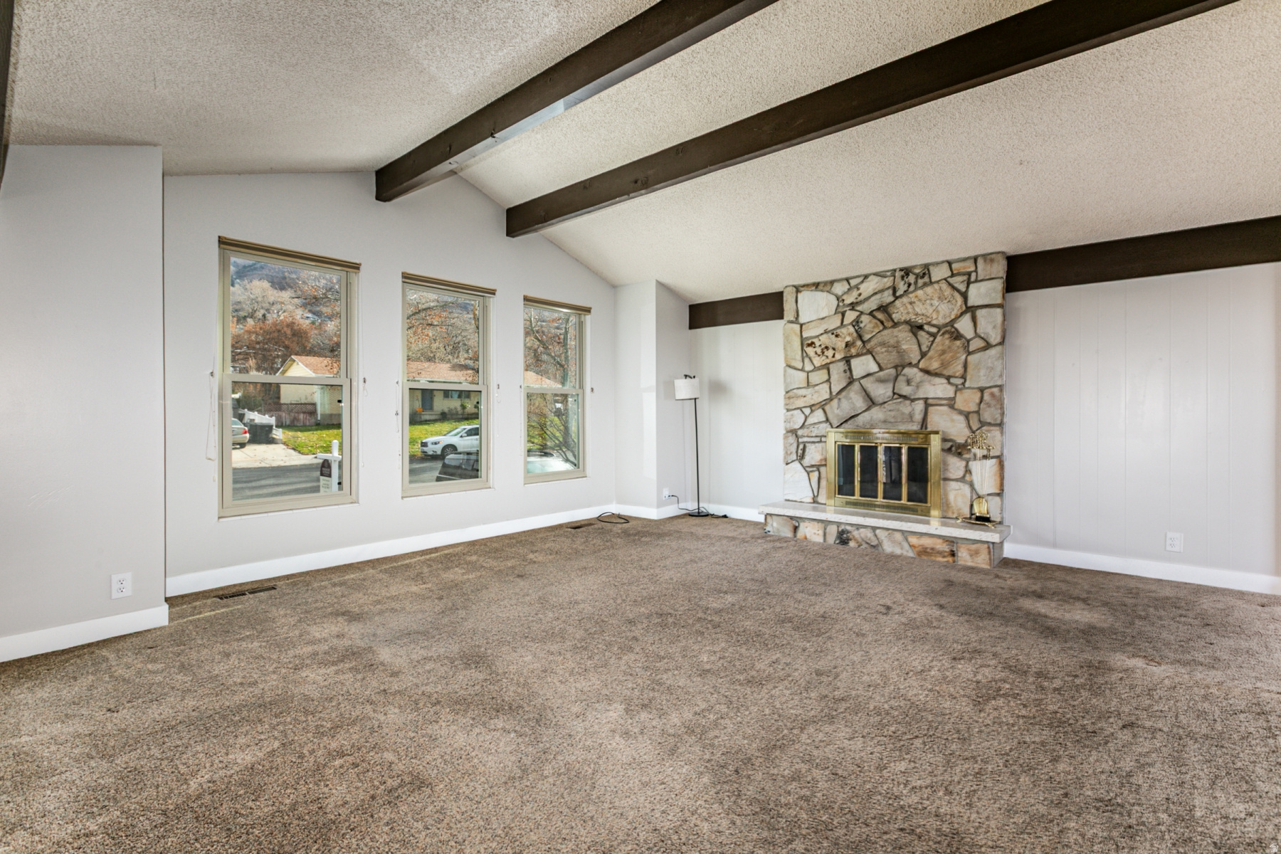 CONTINENTAL ESTATES - Residential