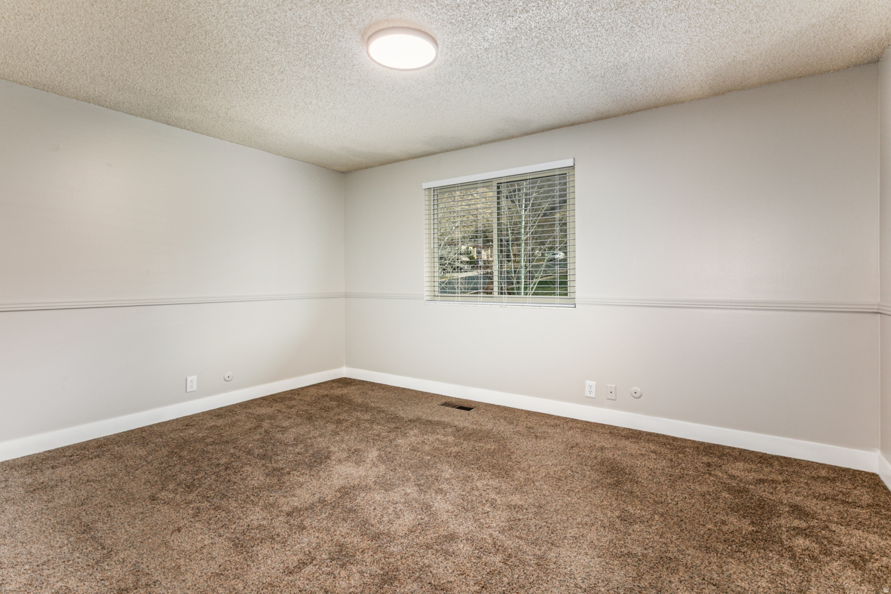 CONTINENTAL ESTATES - Residential