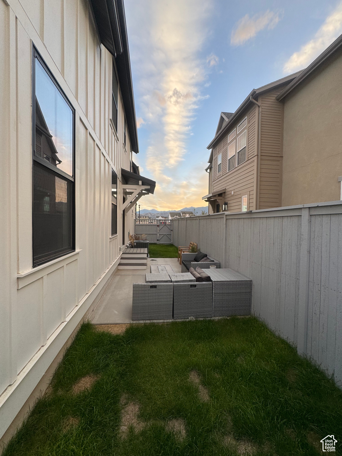DAYBREAK - Residential