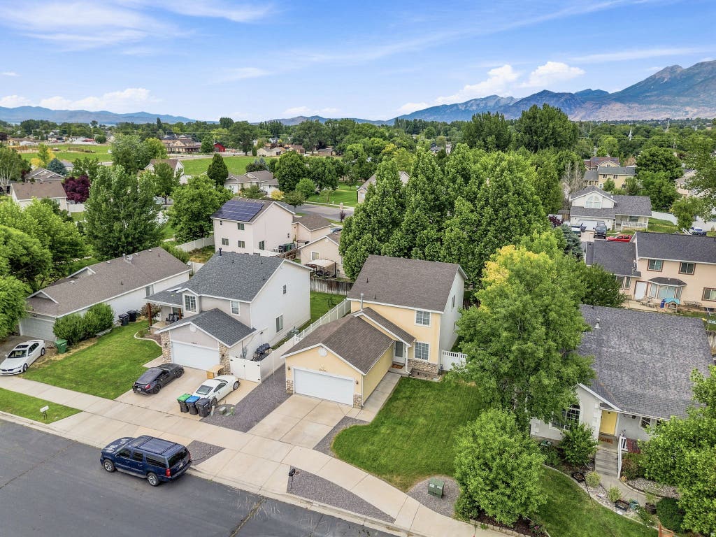 Photo of 2414 W 230 S, Provo, UT 84601 (MLS # 2172831)