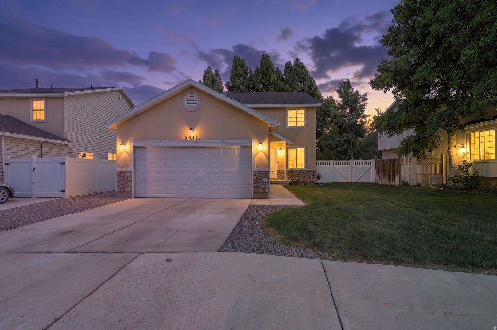 Photo of 2414 W 230 S, Provo, UT 84601 (MLS # 2172831)
