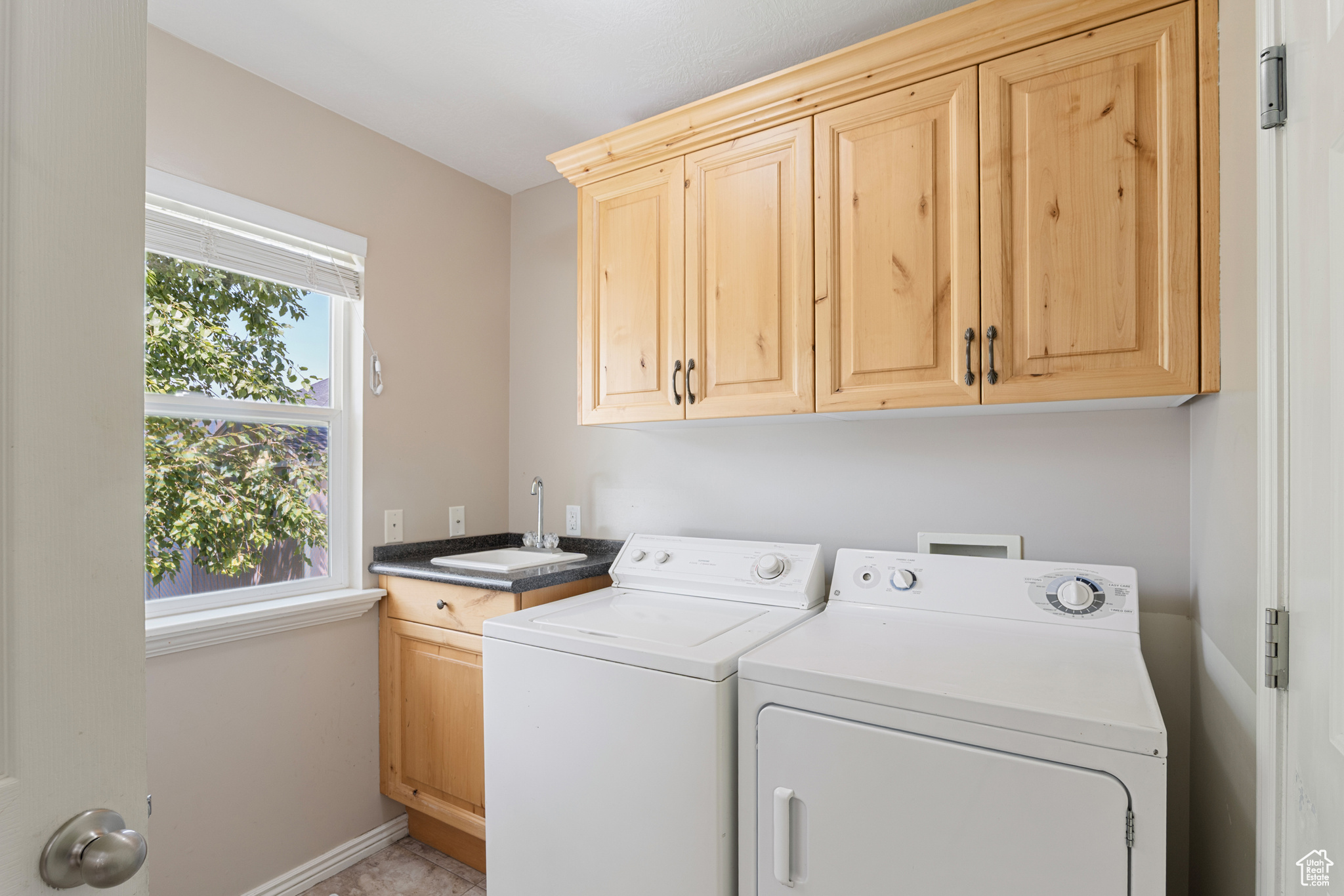 Payson, Utah 84651, United States, 6 Bedrooms Bedrooms, ,3 BathroomsBathrooms,Residential,Active,179018