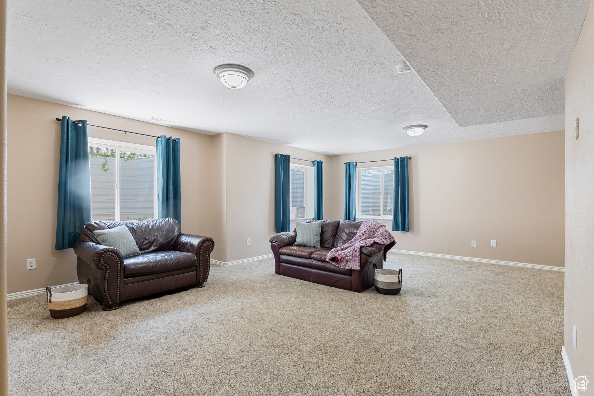 Payson, Utah 84651, United States, 6 Bedrooms Bedrooms, ,3 BathroomsBathrooms,Residential,Active,179018