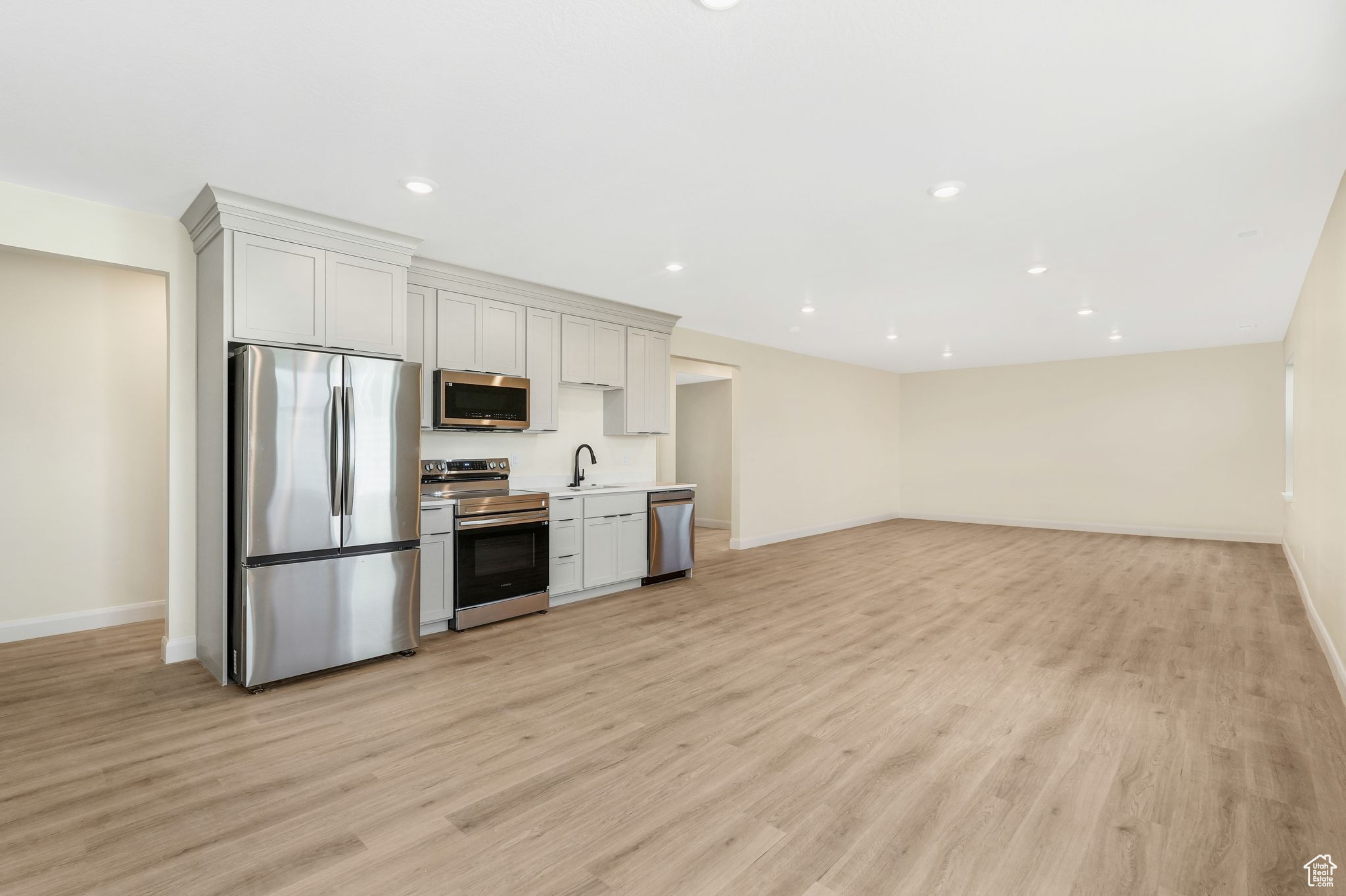 MADISON MEADOWS - Residential