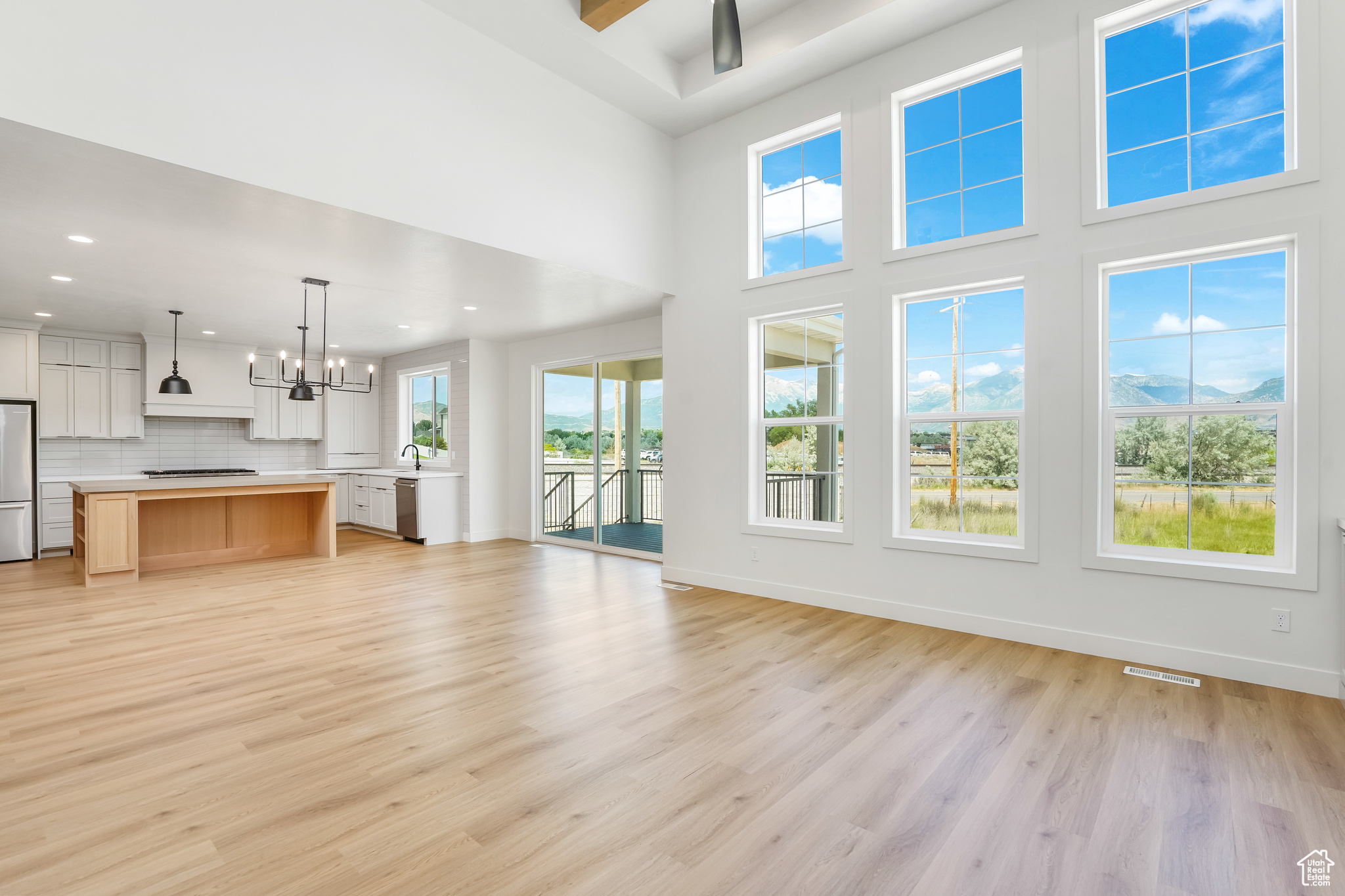 MADISON MEADOWS - Residential