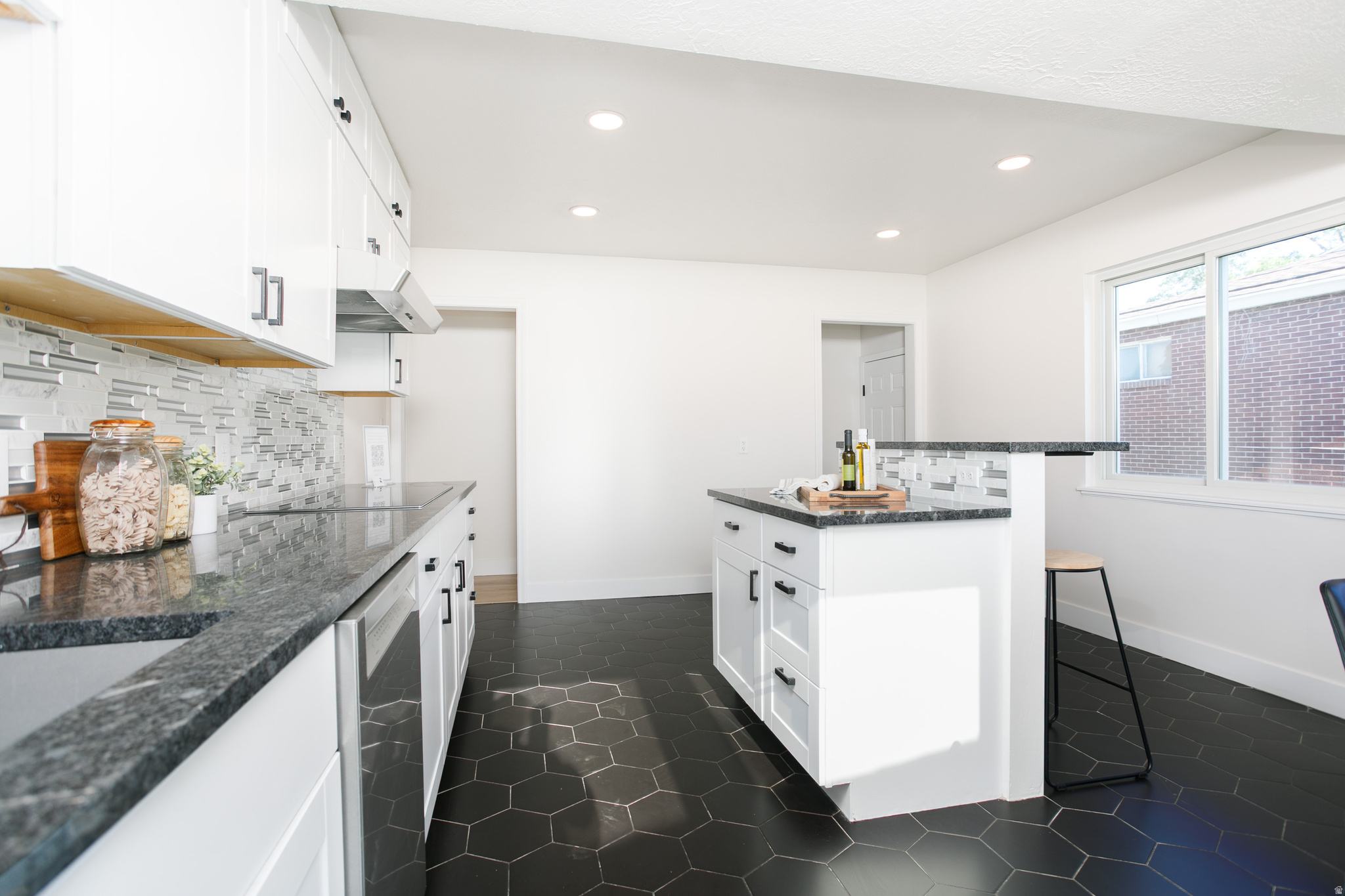 PLEASANT GRE - Residential