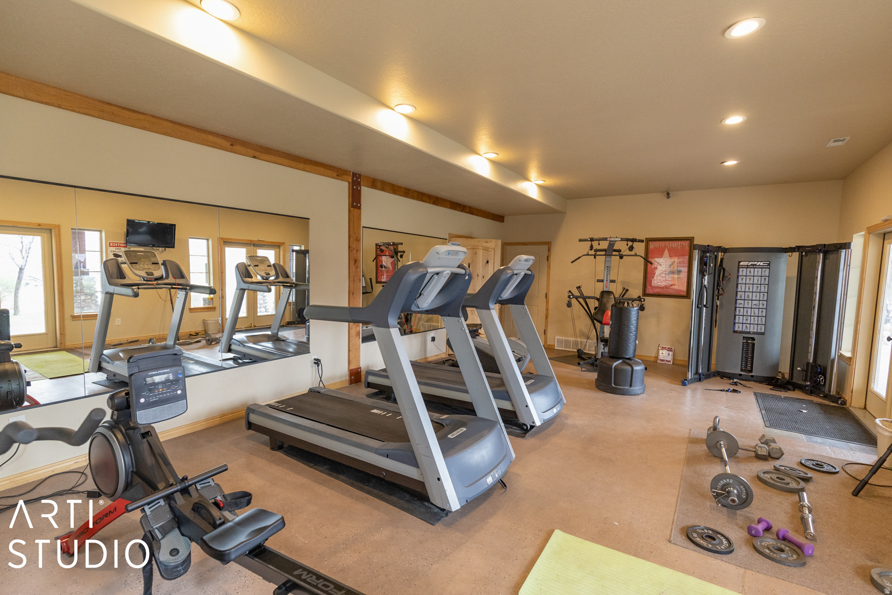 MOOSE HOLLOW - Residential