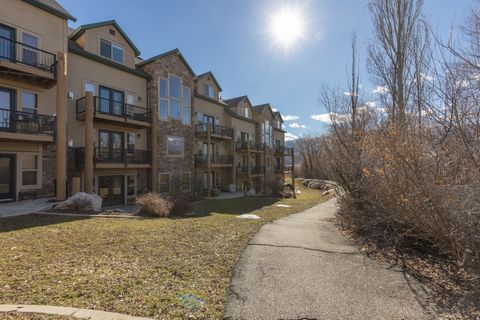 Tiny photo for 3521 N FOX RUN DR #808, Eden, UT 84310 (MLS # 2139785)