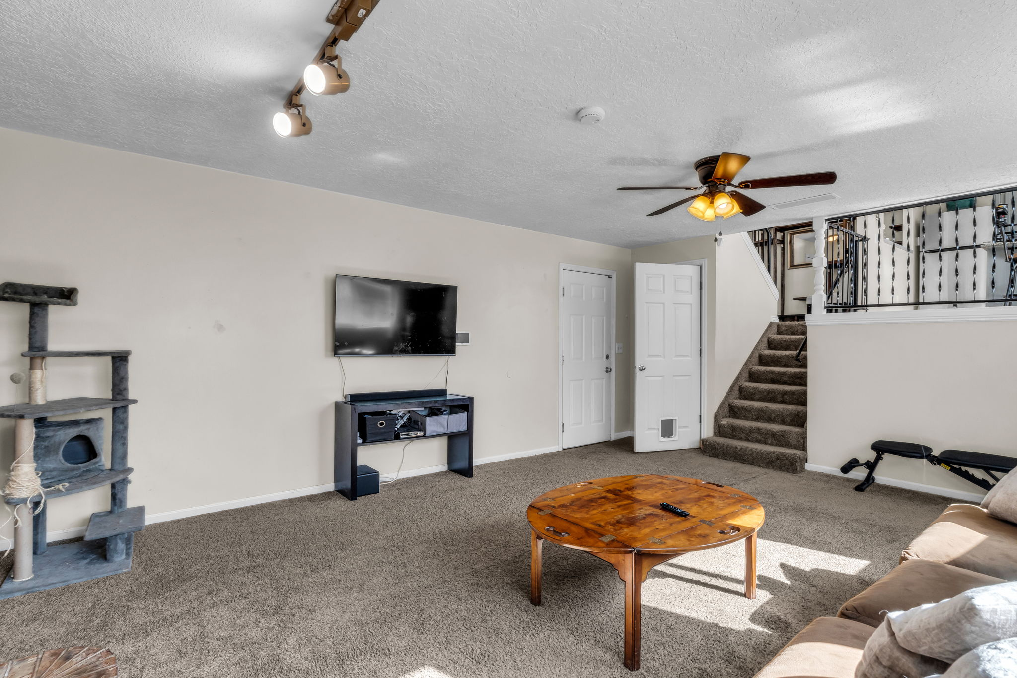 OQUIRRH SHADOWS - Residential