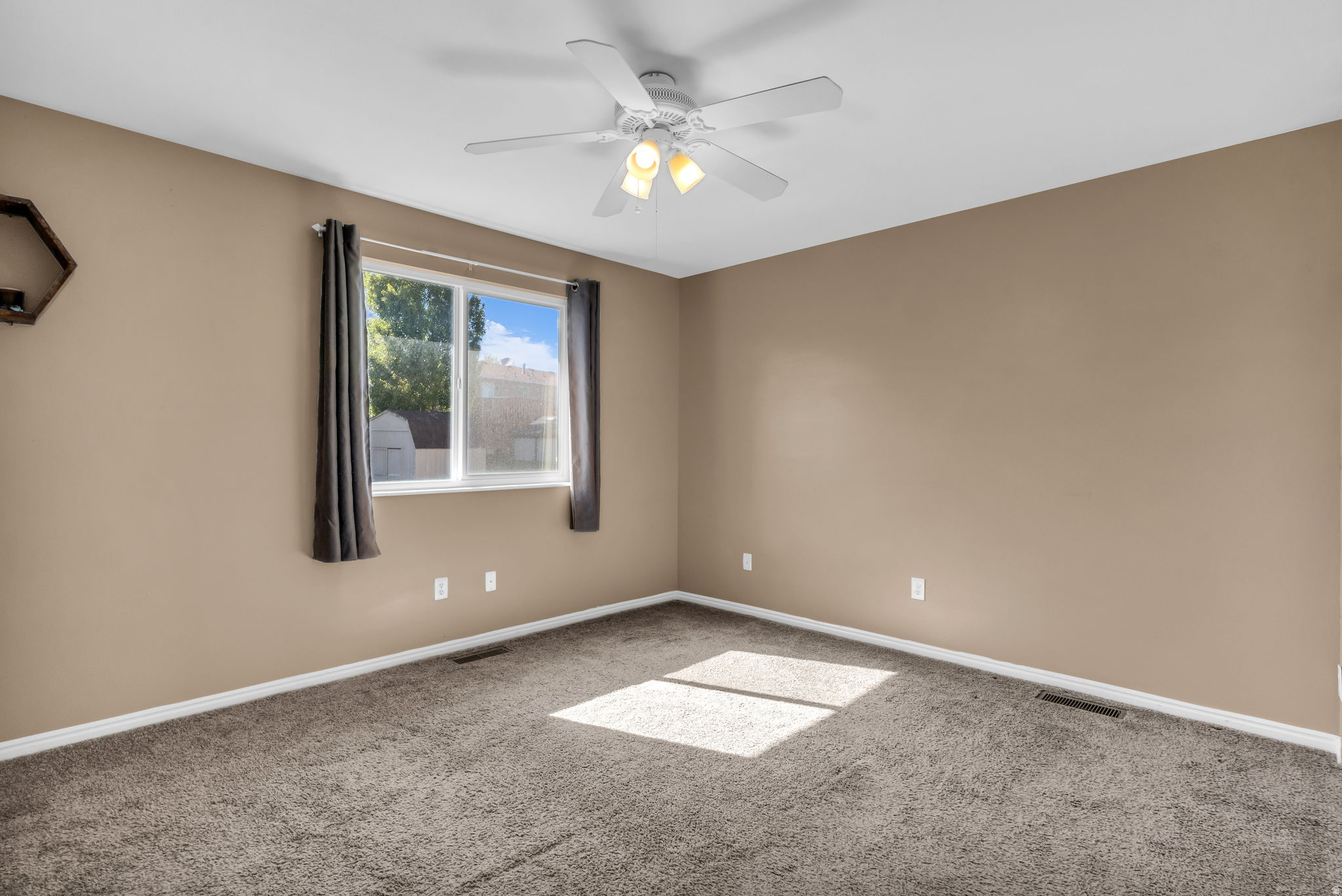 OQUIRRH SHADOWS - Residential