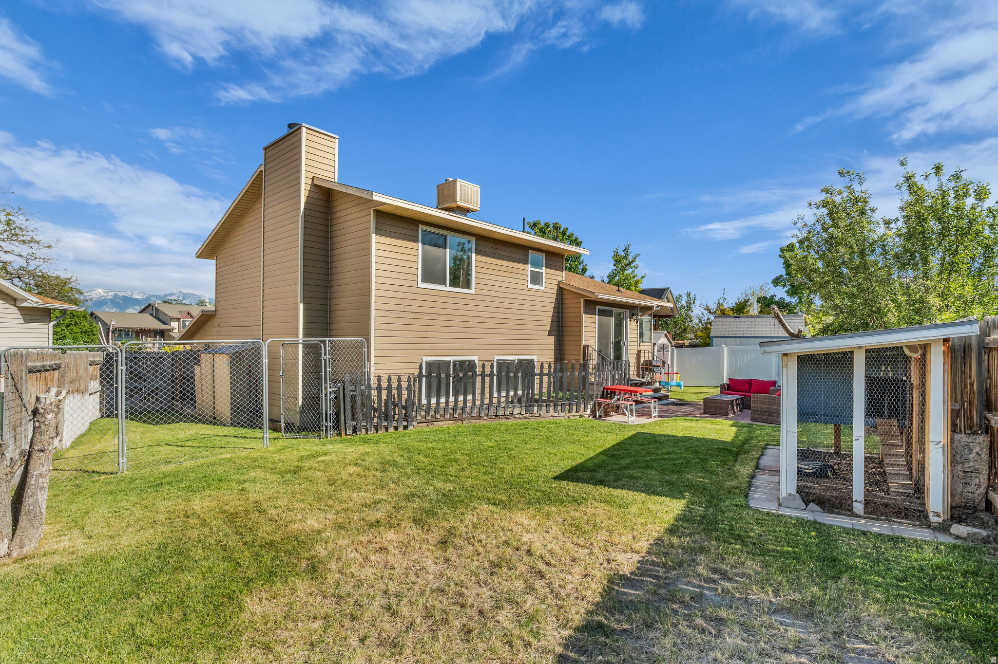 OQUIRRH SHADOWS - Residential