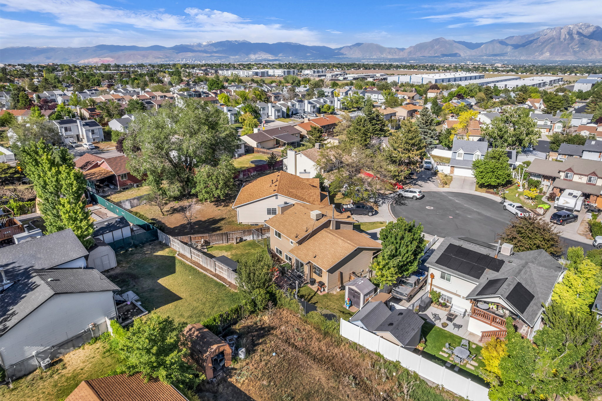 OQUIRRH SHADOWS - Residential