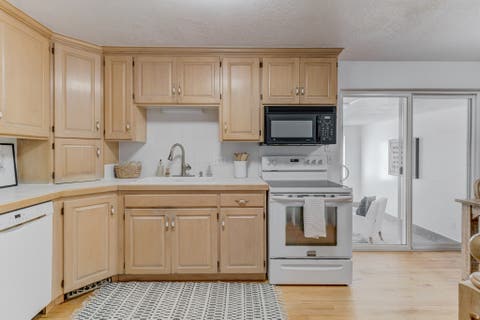 Tiny photo for 325 S 900 E, Kaysville, UT 84037 (MLS # 2179926)
