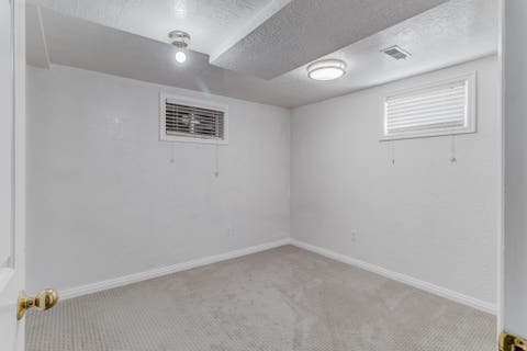 Tiny photo for 325 S 900 E, Kaysville, UT 84037 (MLS # 2179926)
