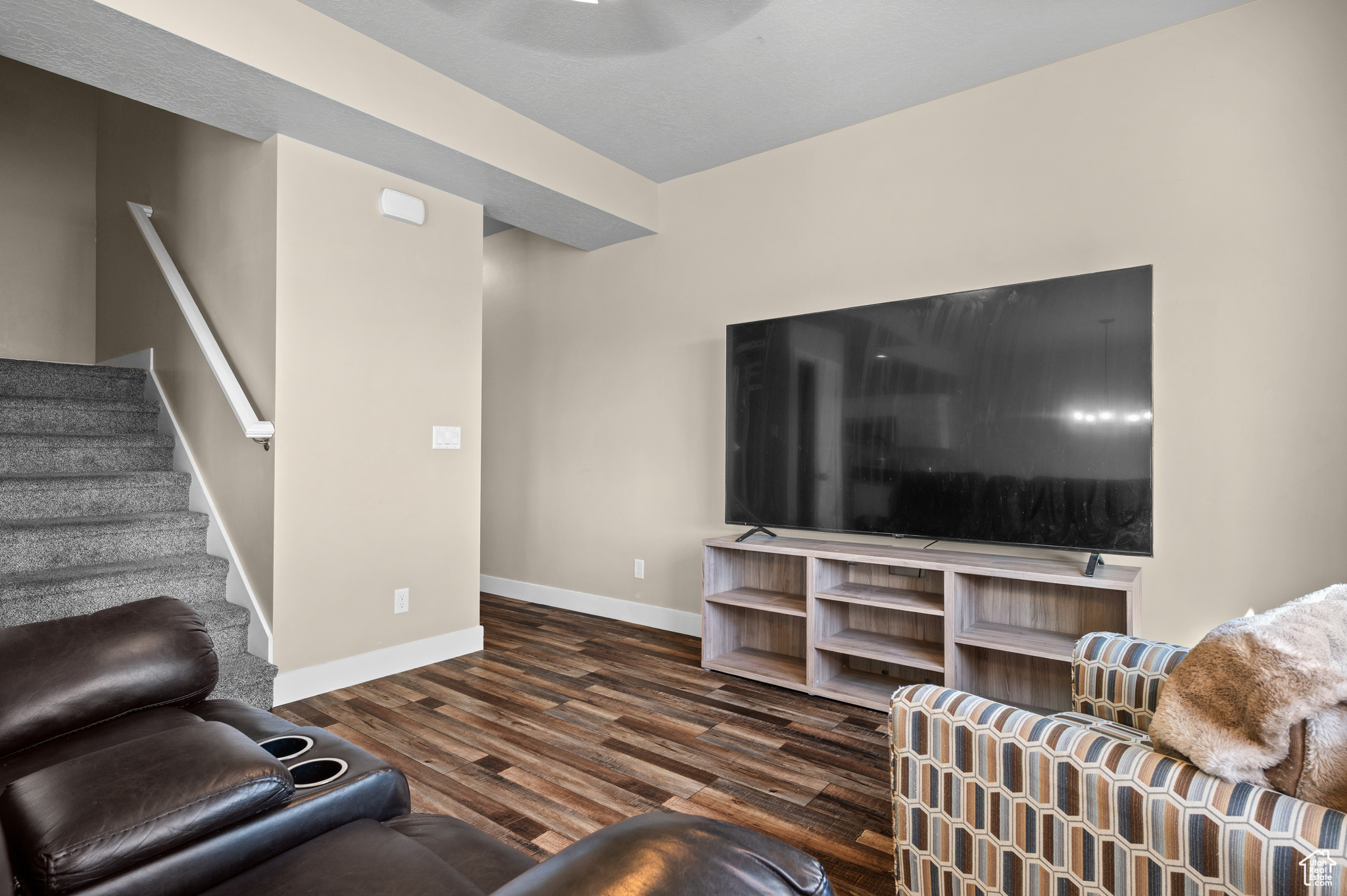 PONY EXPRESS - Residential