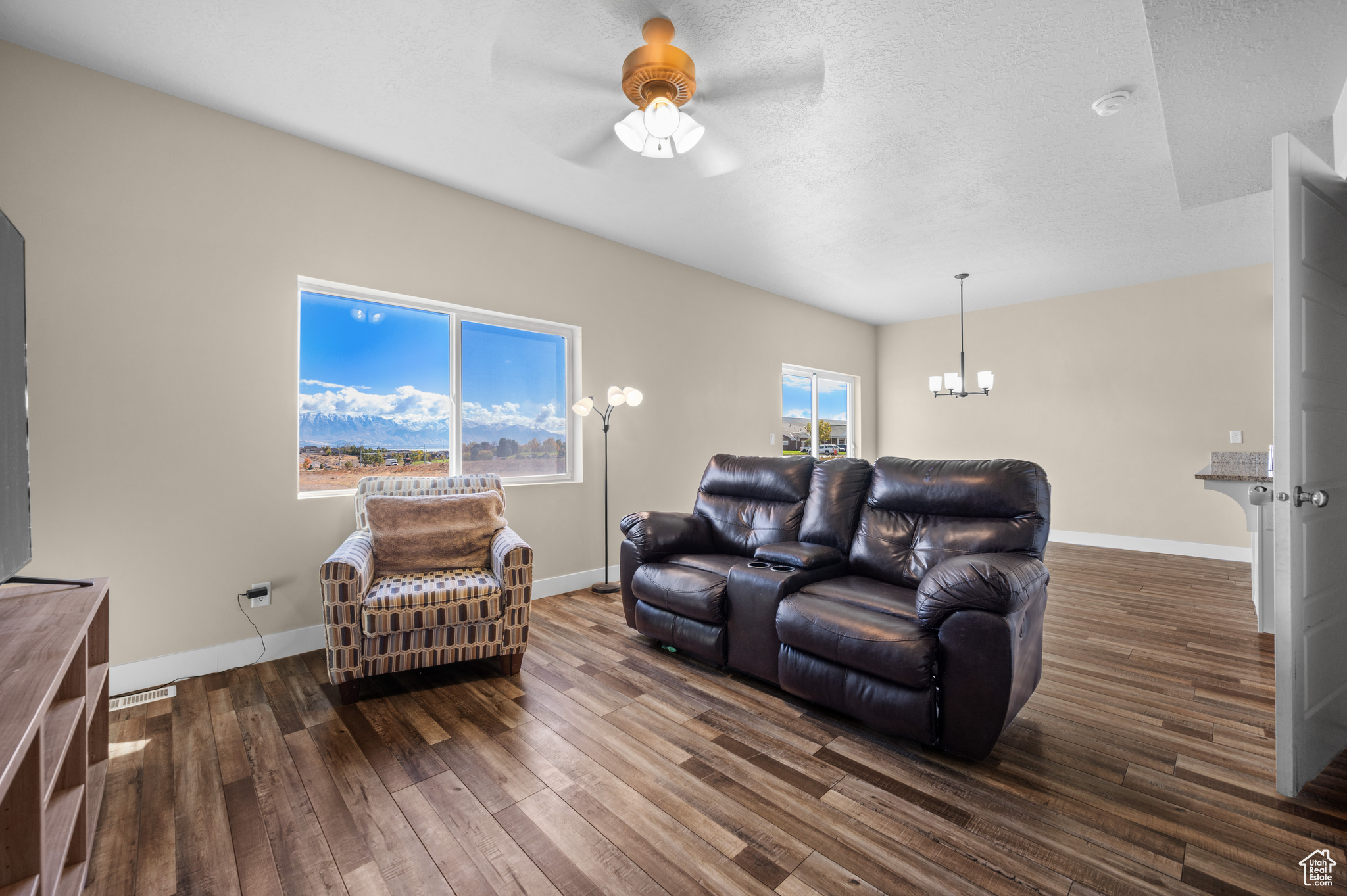 PONY EXPRESS - Residential