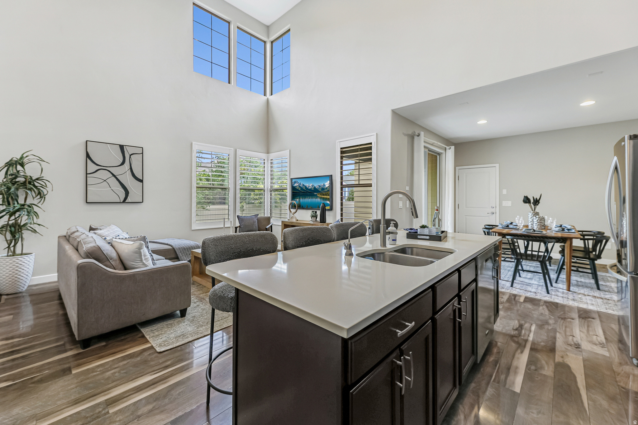 DAYBREAK - Residential