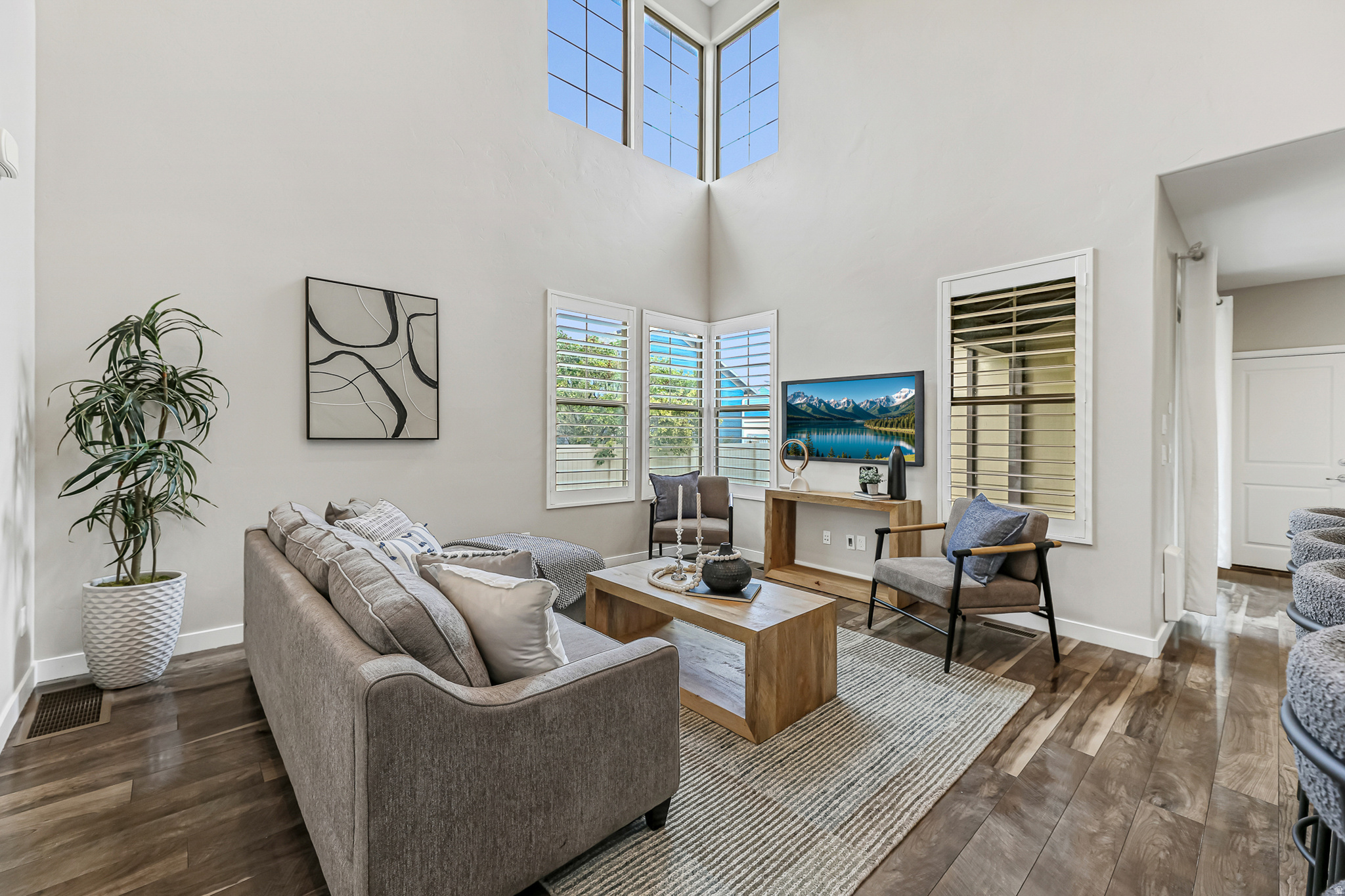 DAYBREAK - Residential