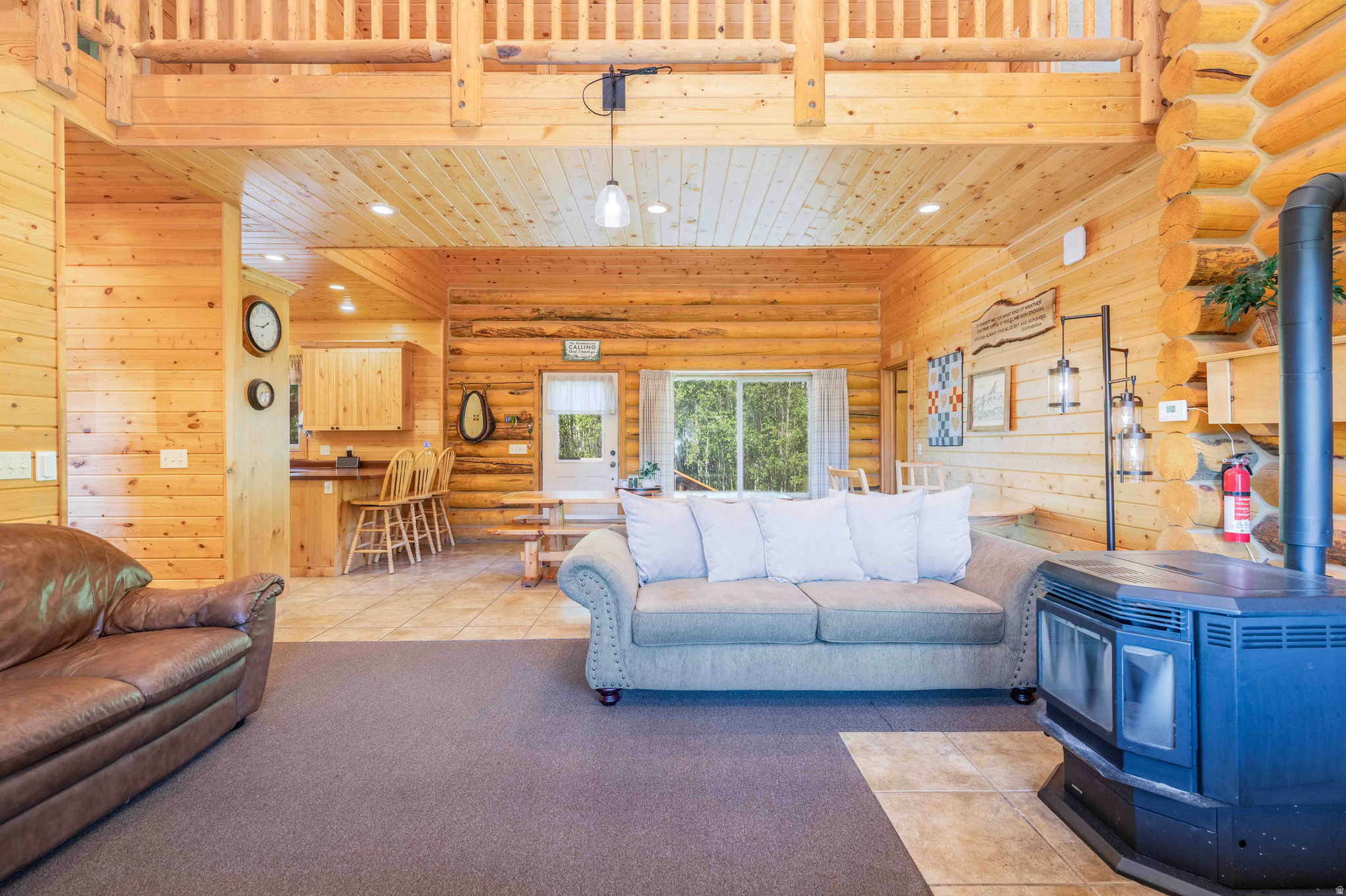 MEADOW VIEW RANCH - Residential Lease