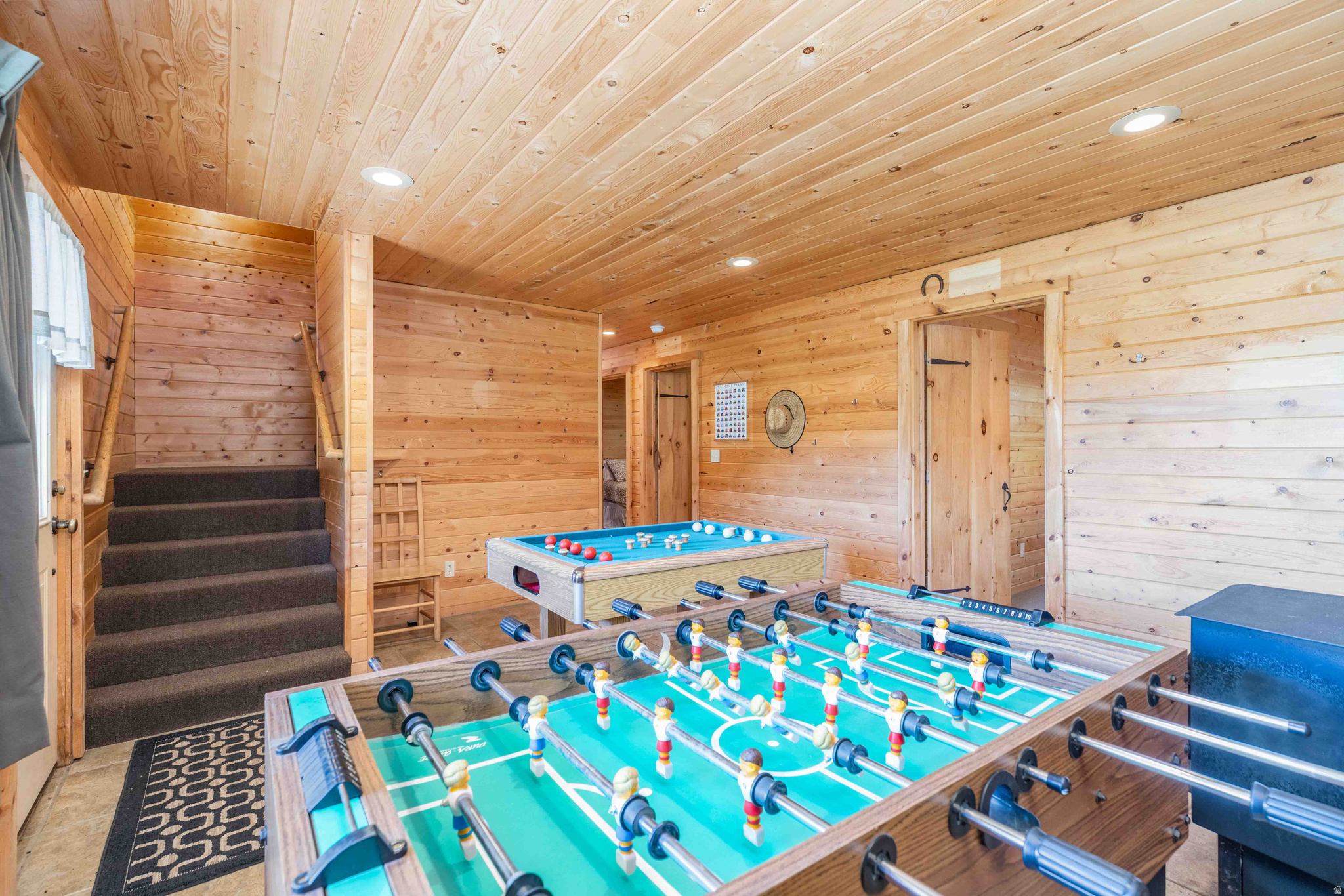 MEADOW VIEW RANCH - Residential Lease