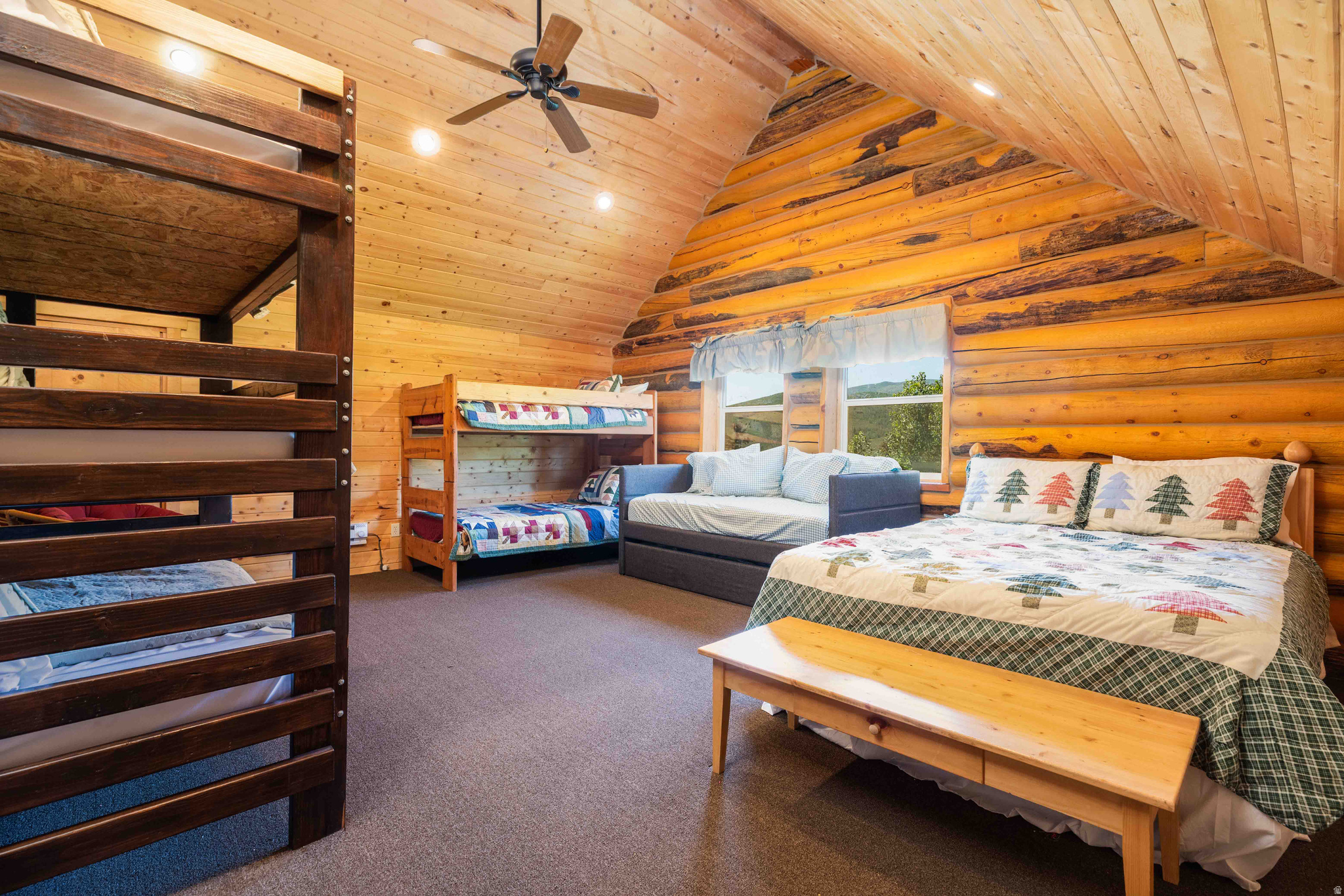 MEADOW VIEW RANCH - Residential Lease