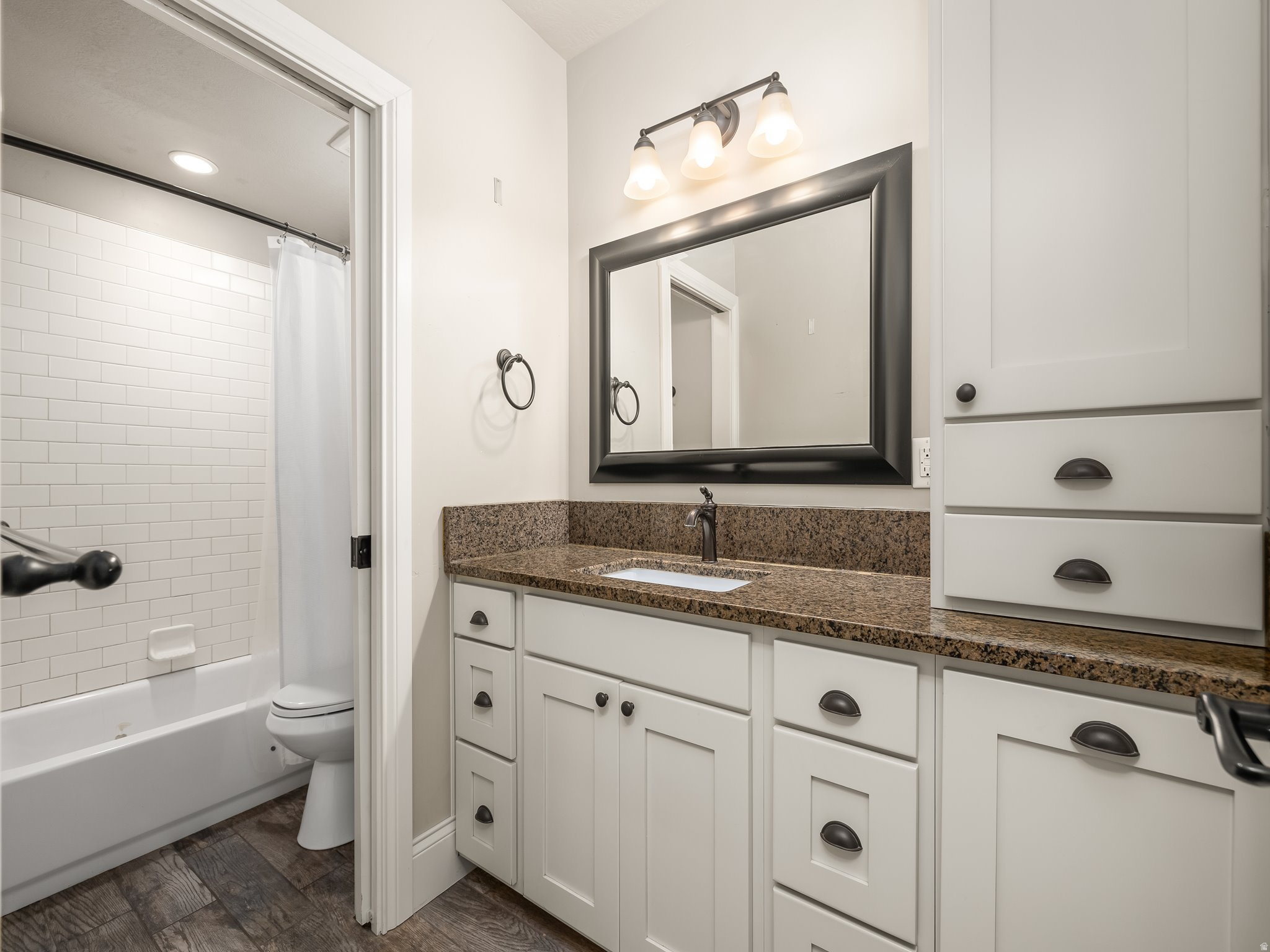 HERITAGE ESTATES AT - Residential