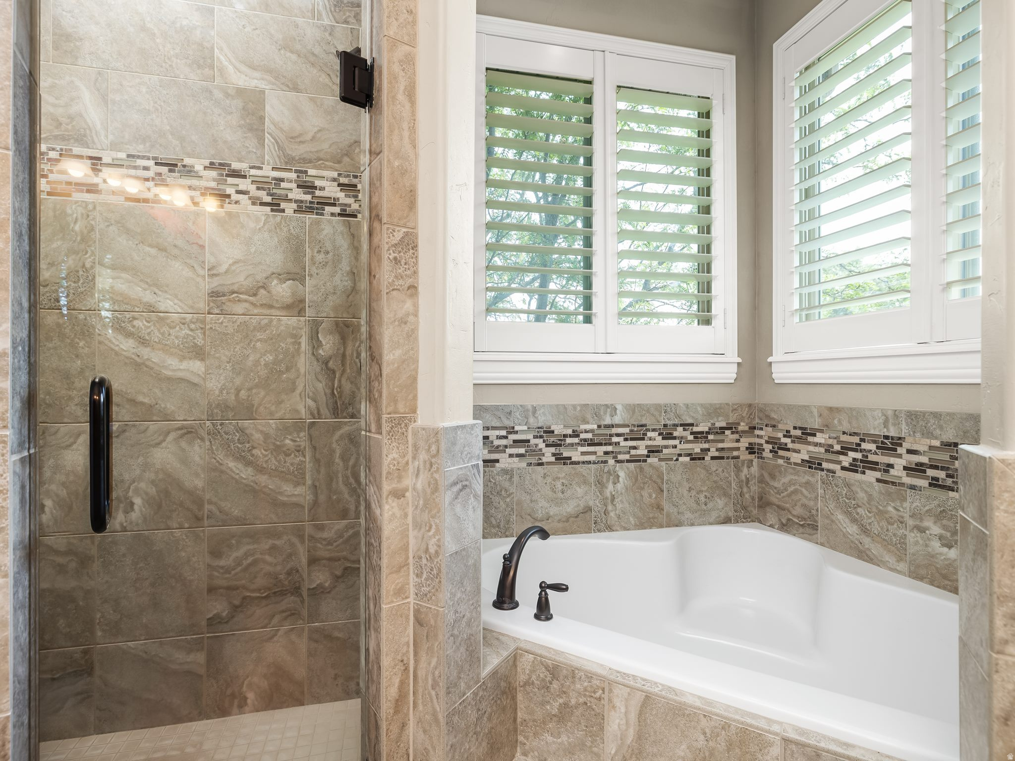 HERITAGE ESTATES AT - Residential