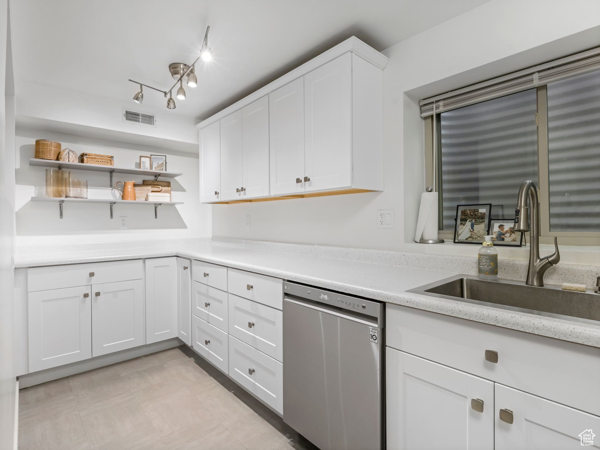 1737 E Sunrise Park Dr, Sandy, Utah image 27
