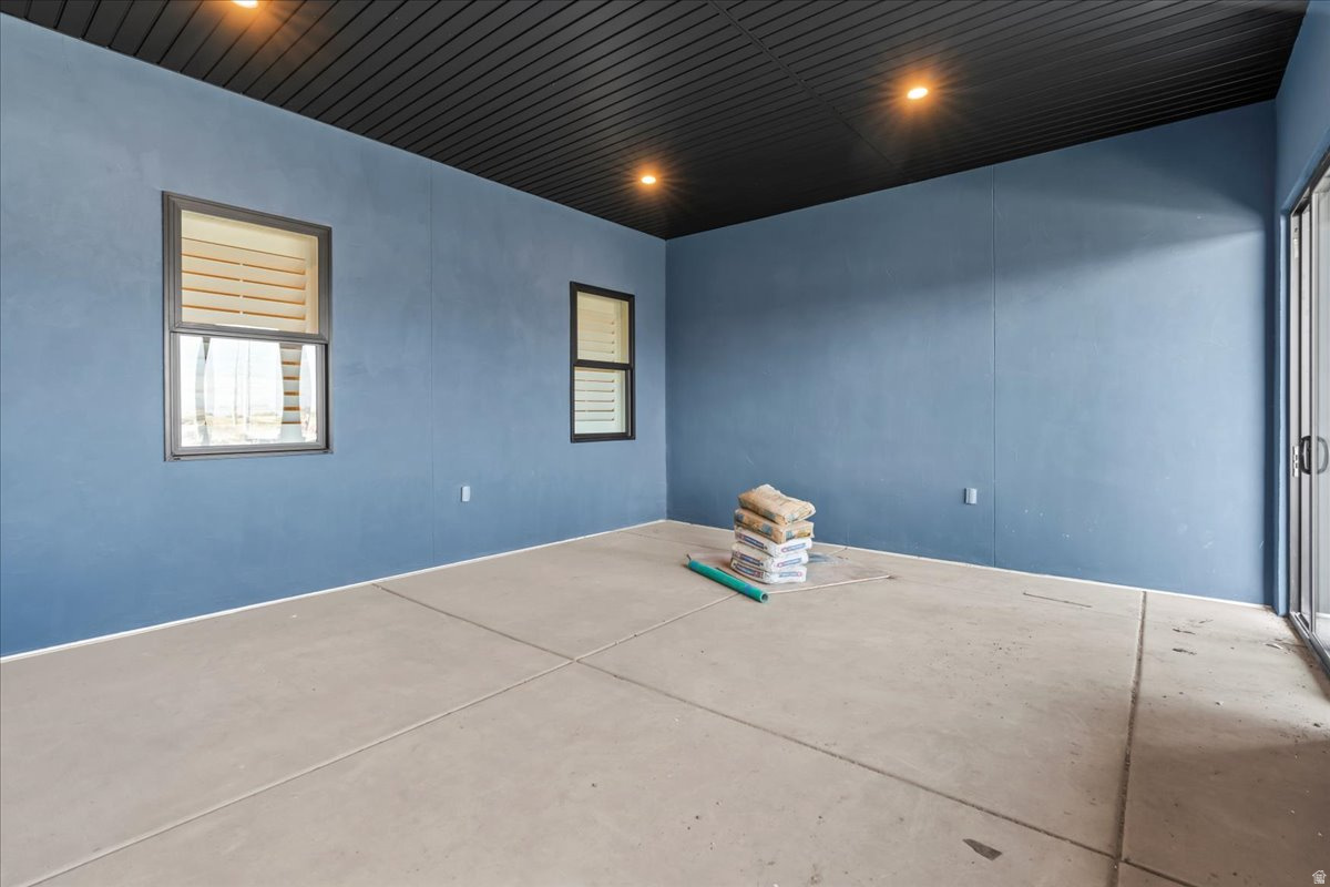 HEATHER ON PARKWAY - Residential