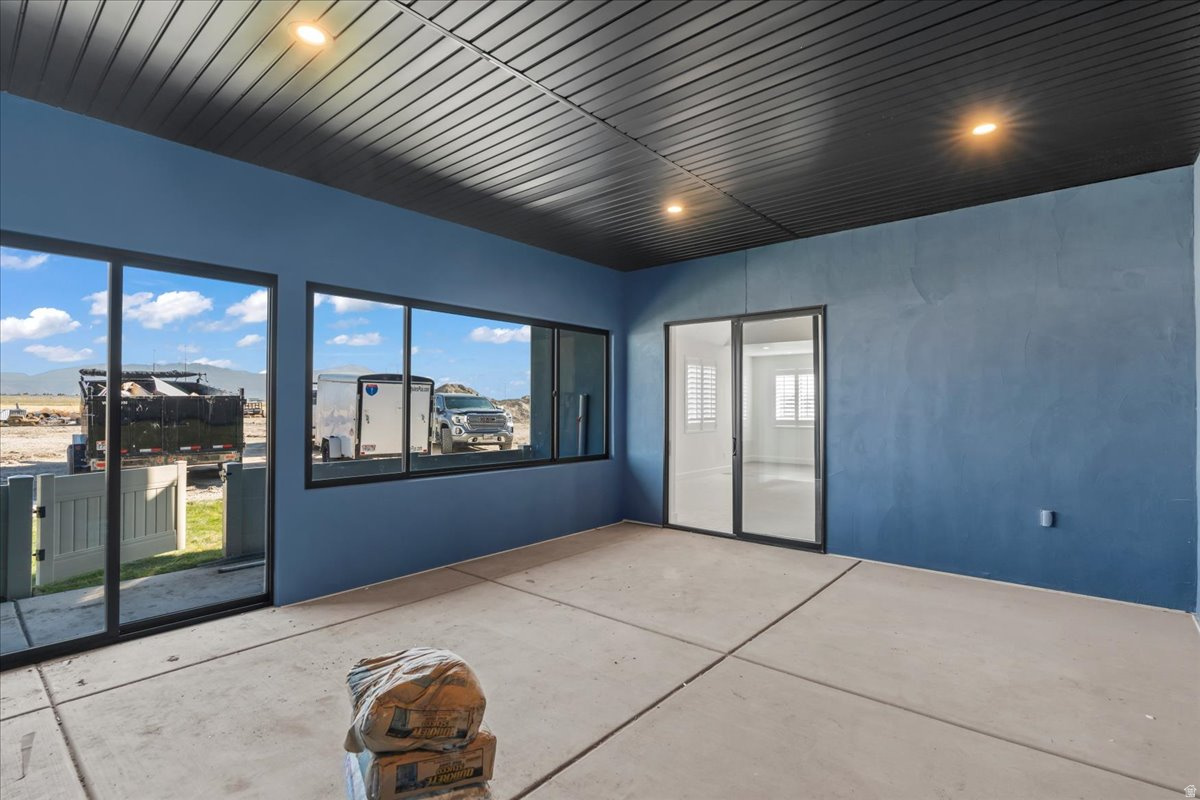 HEATHER ON PARKWAY - Residential