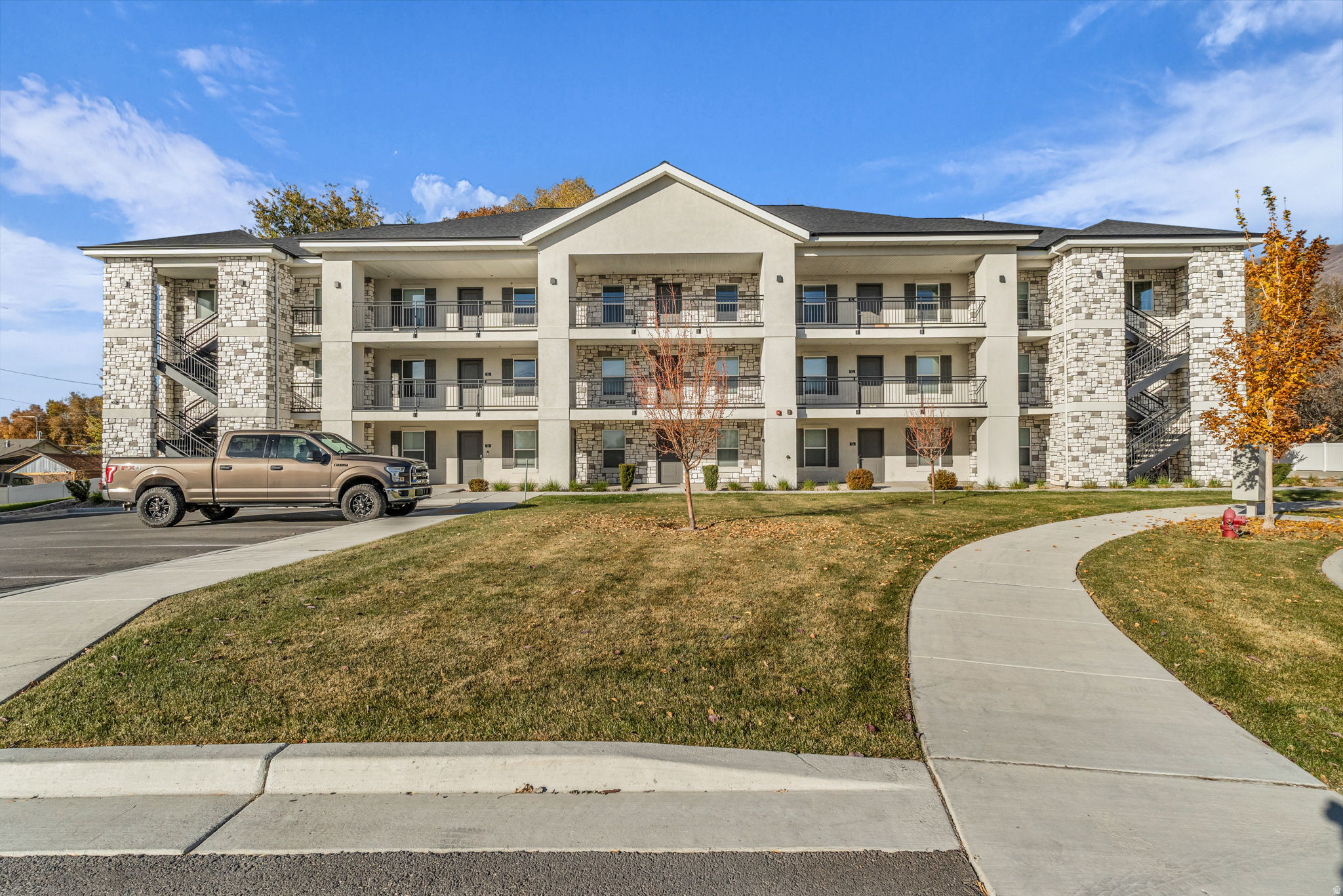 FOXRIDGE - Residential