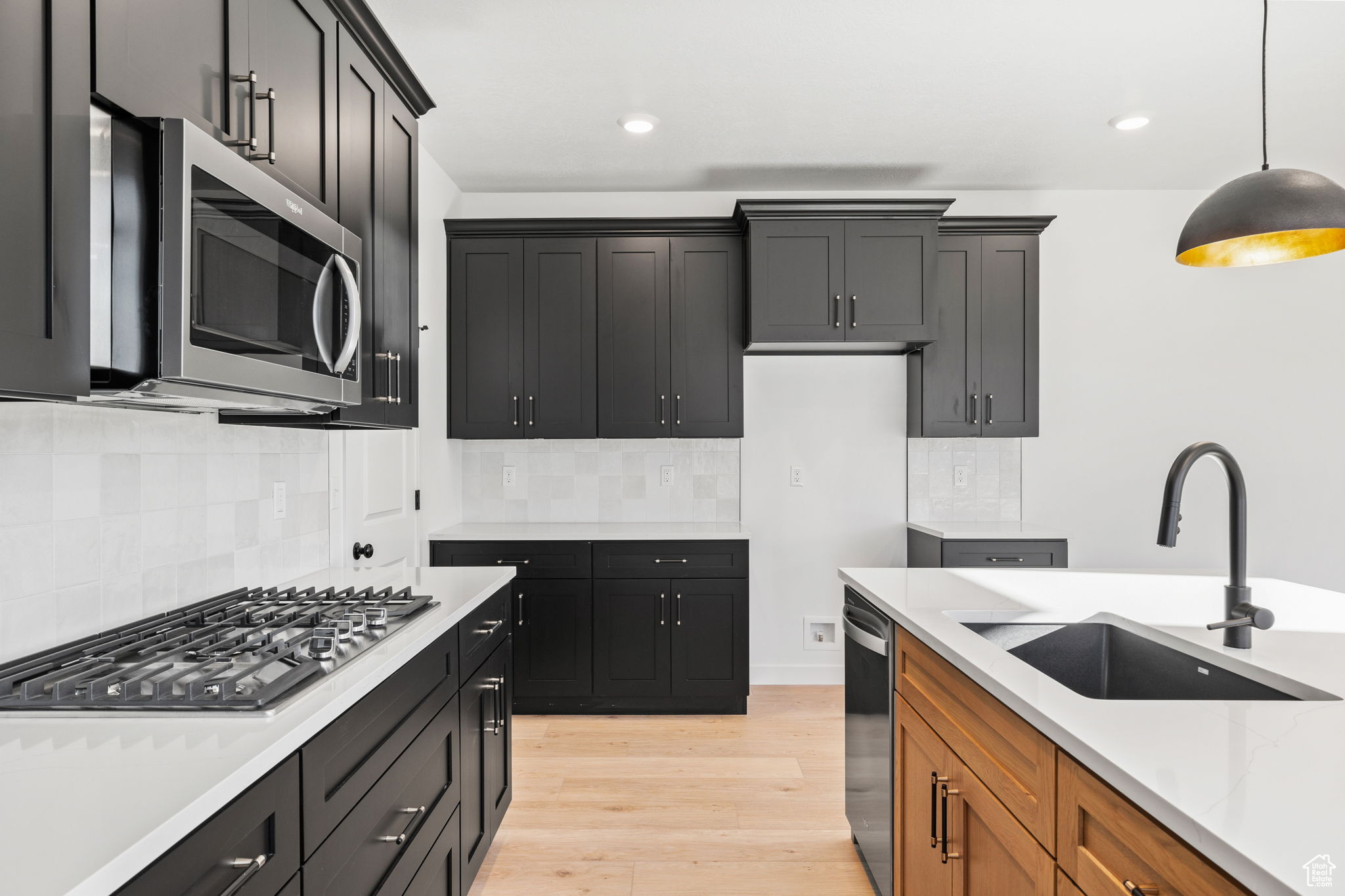 FREEDOM VIEW COVE - Residential