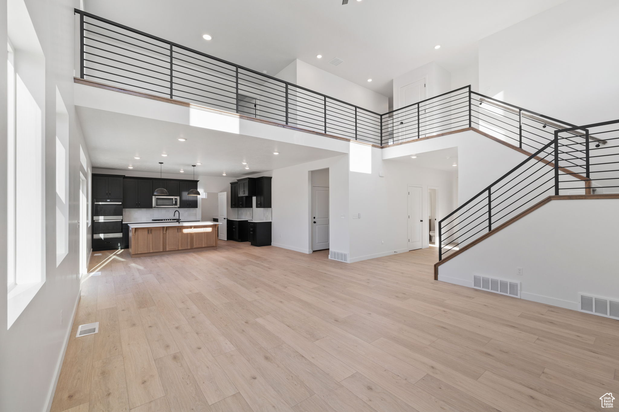 FREEDOM VIEW COVE - Residential