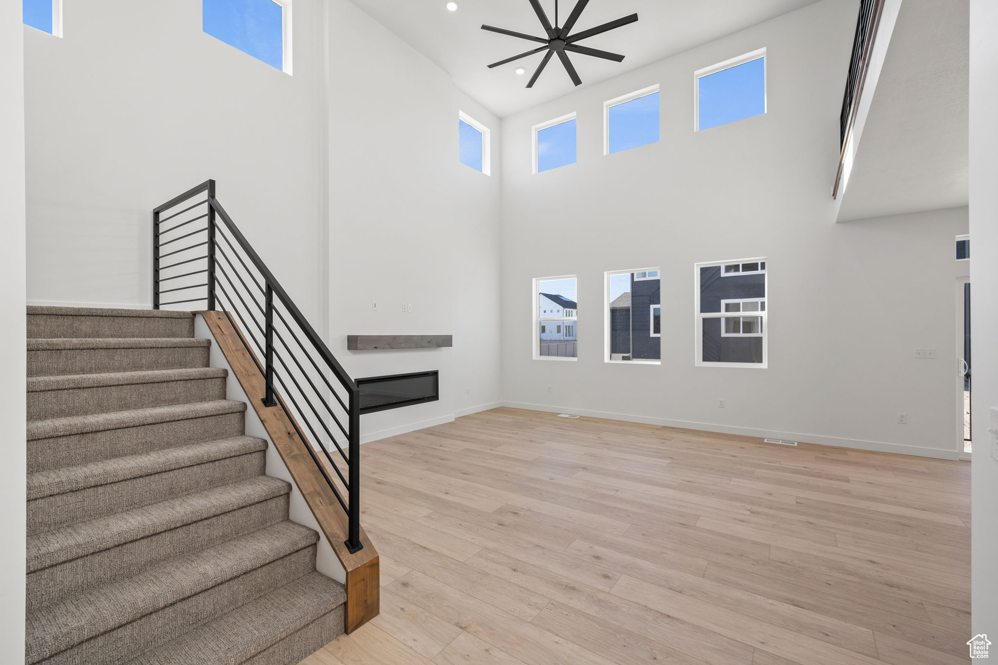 FREEDOM VIEW COVE - Residential