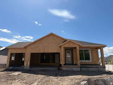 Photo of 1081 W TURNBERRY WAY S #33, Taylorsville, UT 84123 (MLS # 2148622)