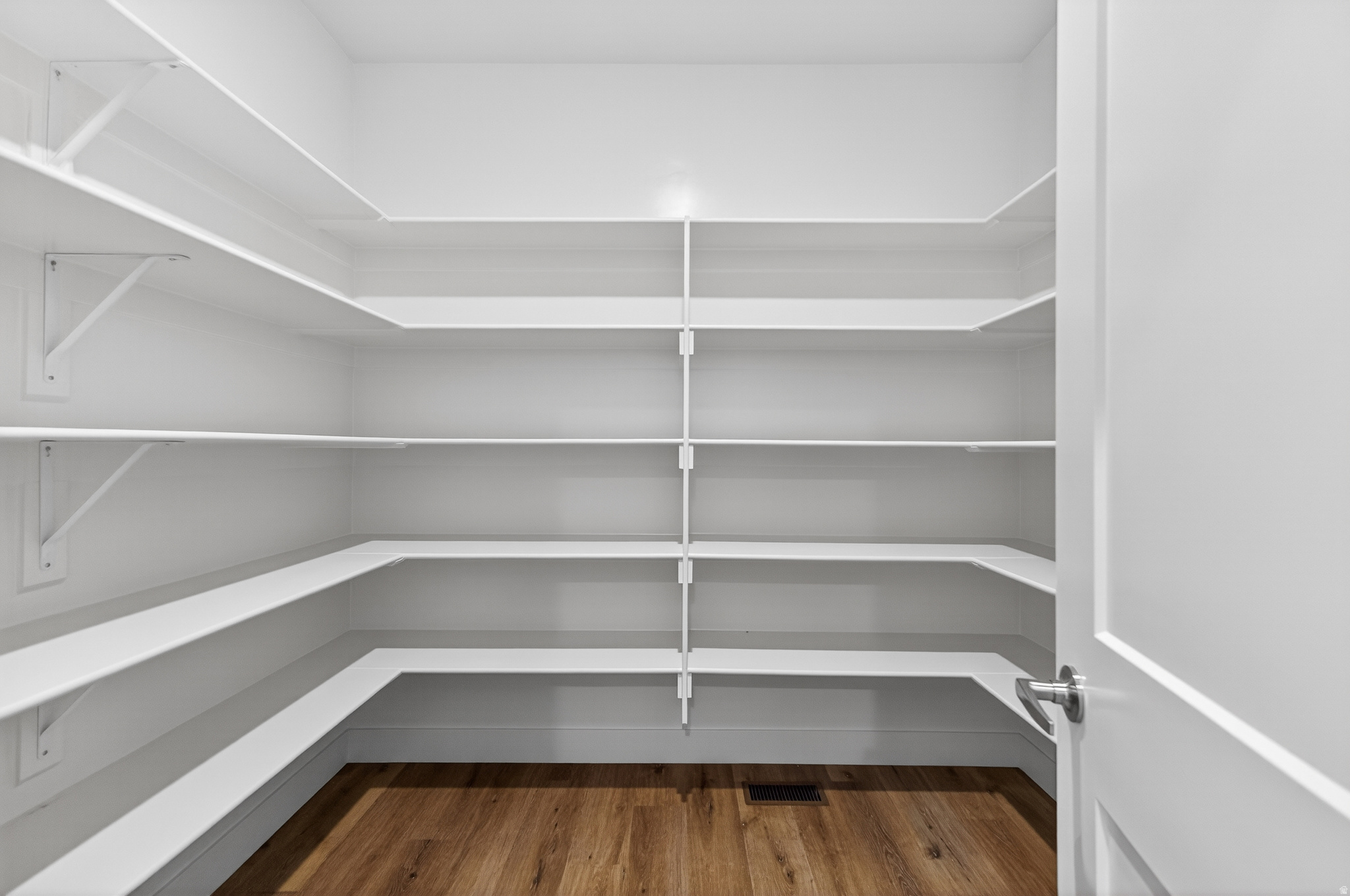 RIVERWOOD - Residential