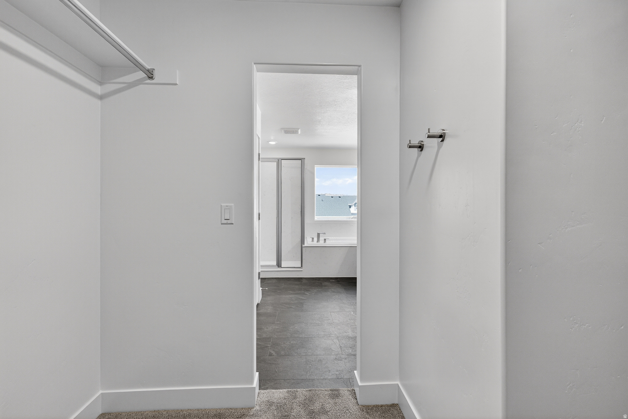 RIVERWOOD - Residential