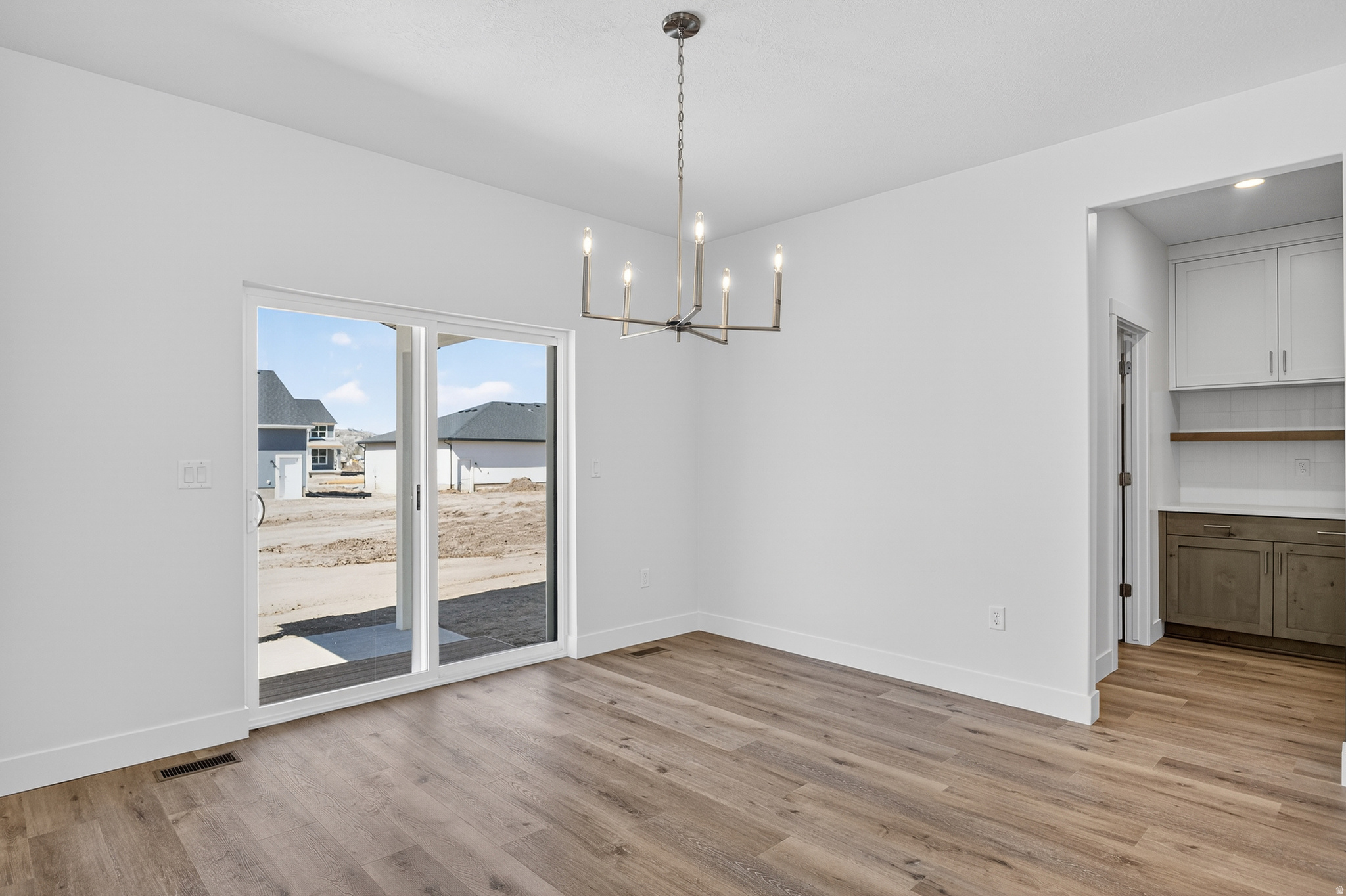 RIVERWOOD - Residential