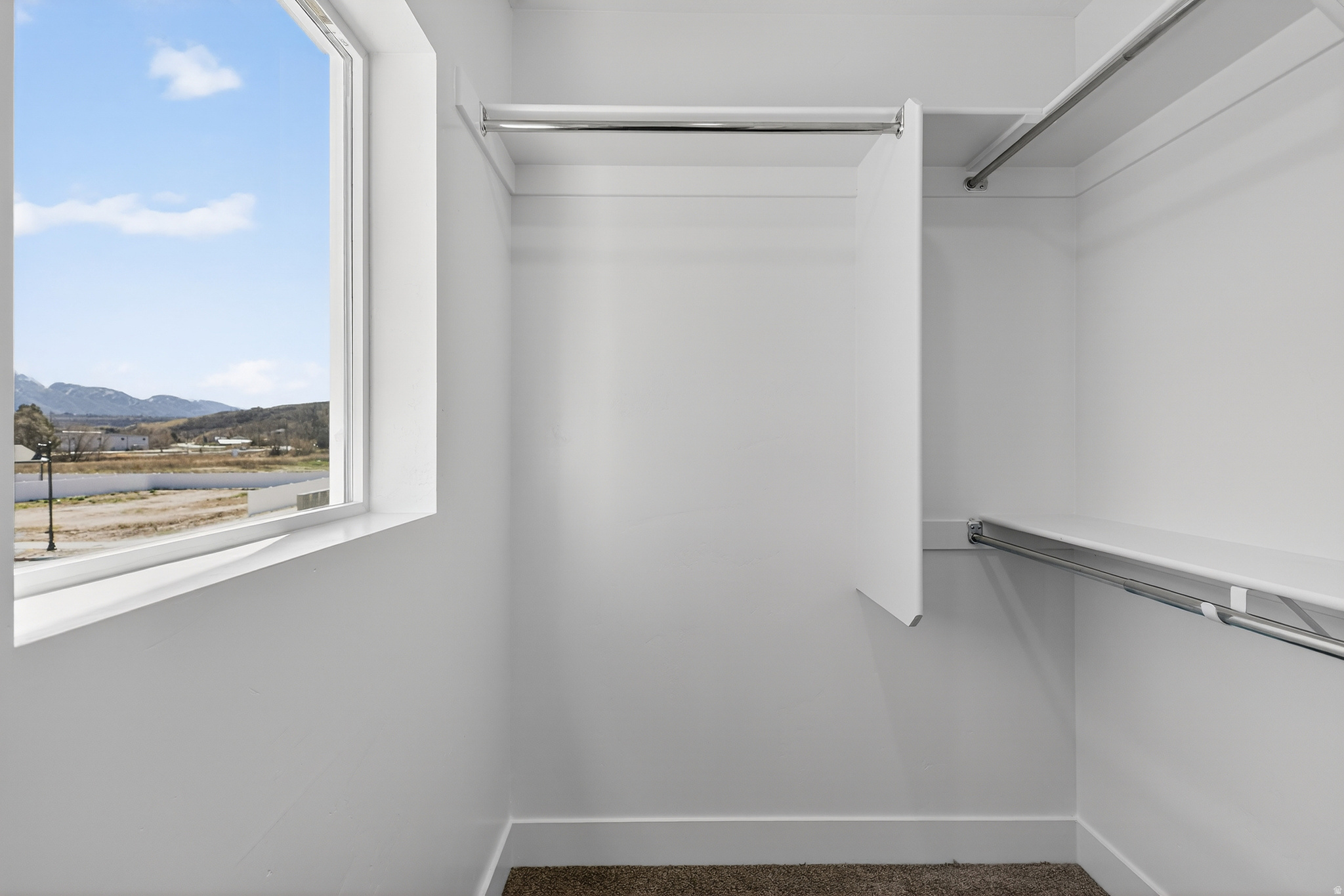 RIVERWOOD - Residential