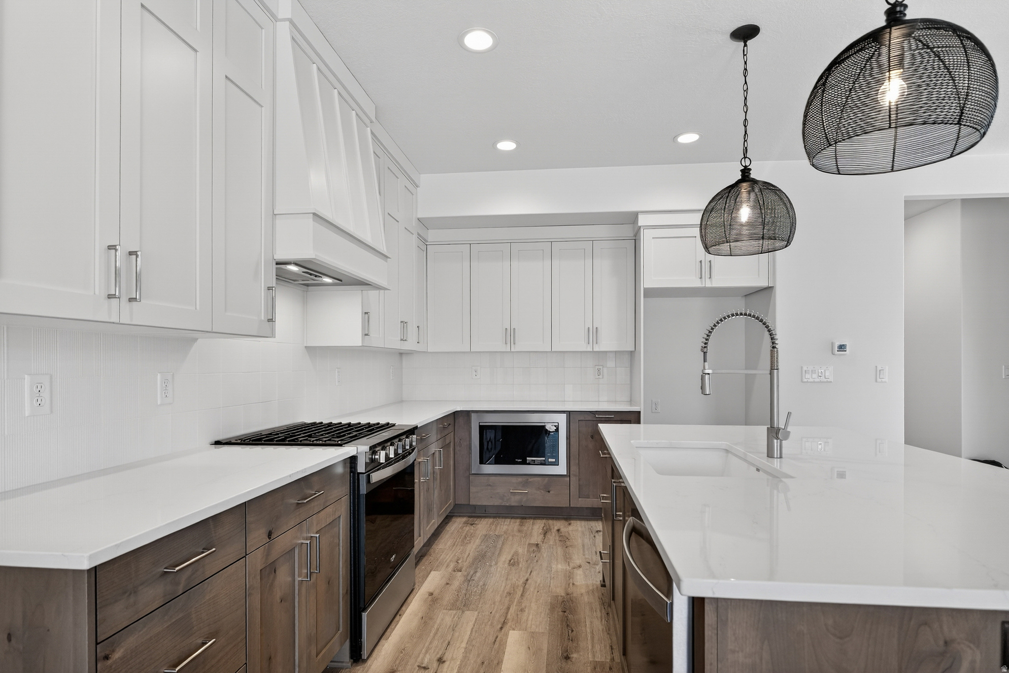 RIVERWOOD - Residential