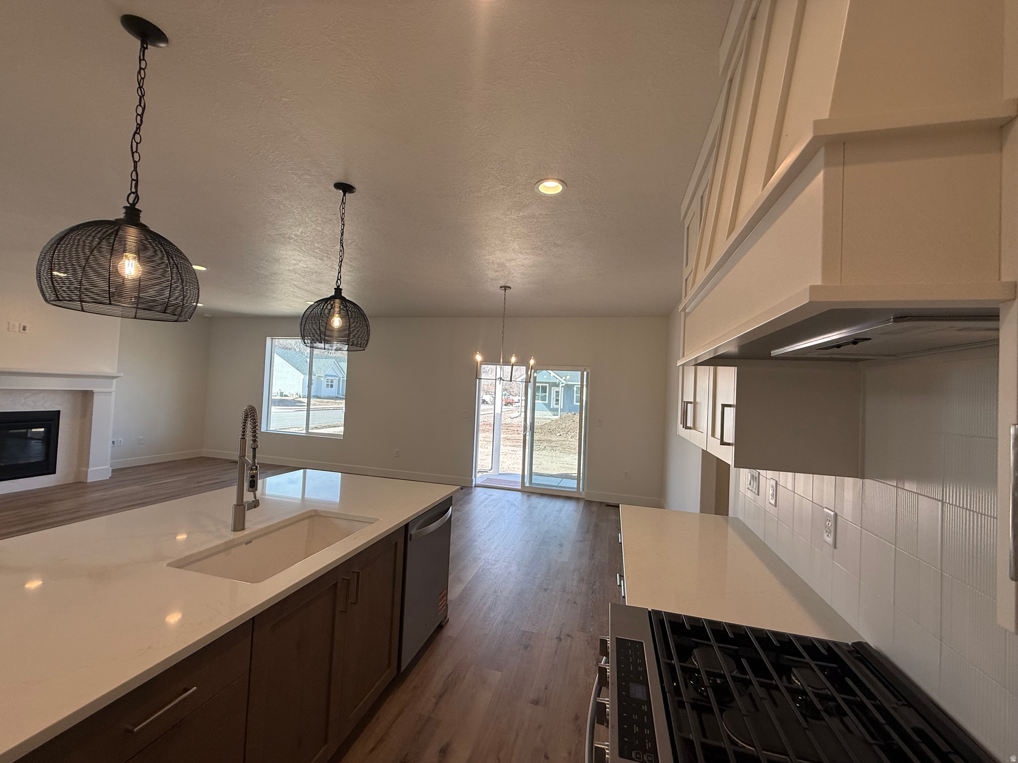 RIVERWOOD - Residential