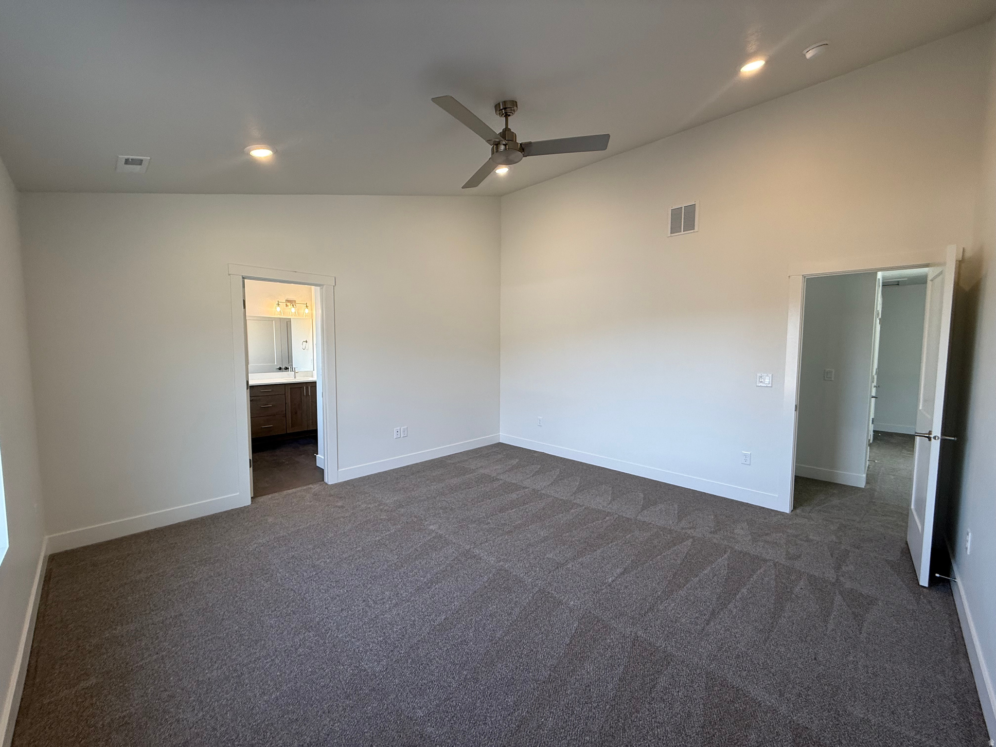 RIVERWOOD - Residential