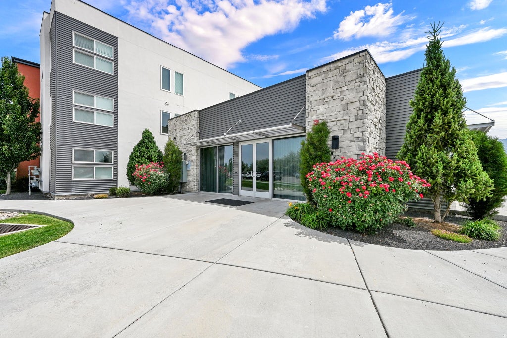 Photo of 875 S DEPOT ST #B 141, Clearfield, UT 84015 (MLS # 2164223)