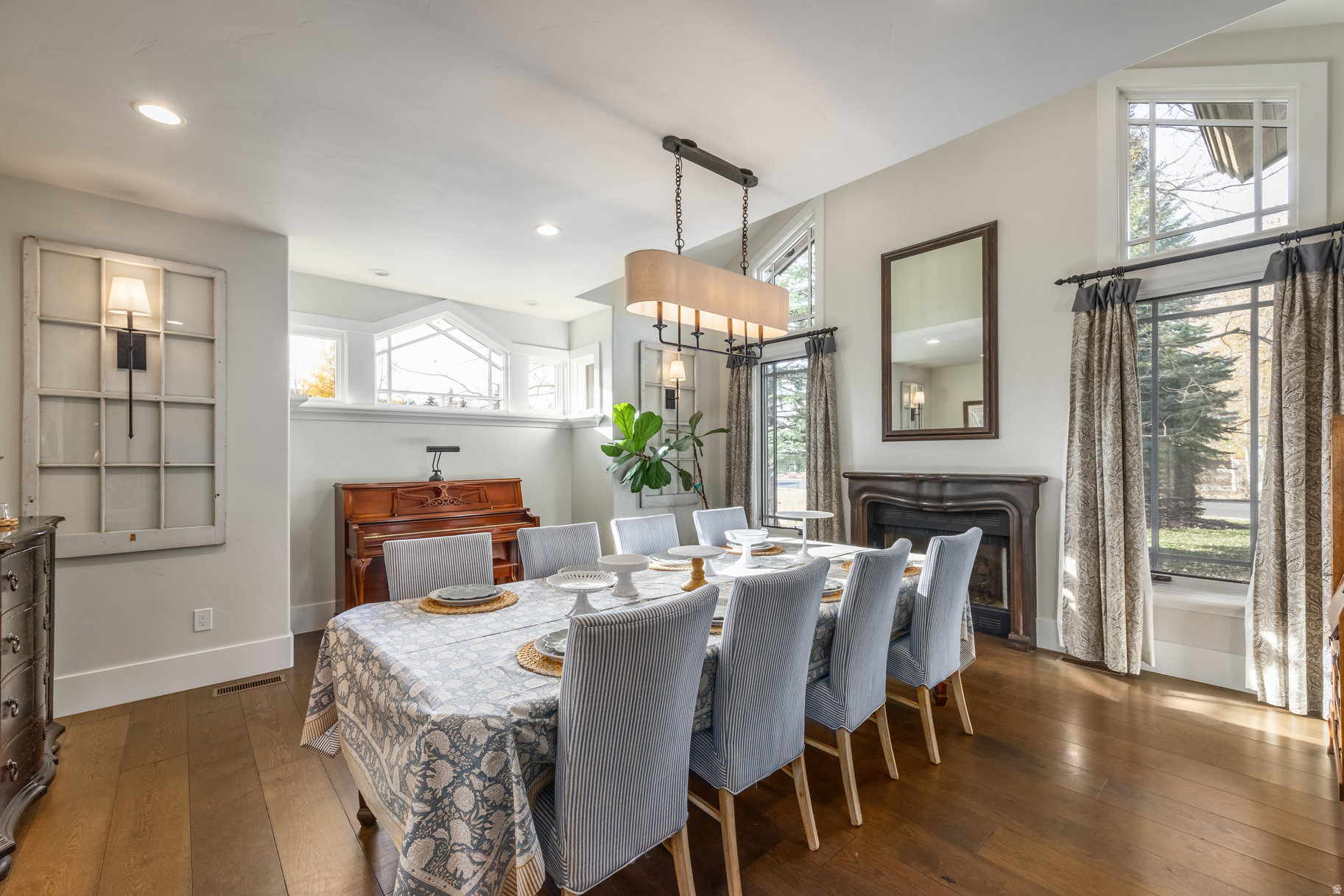 MOUNTAIN RANCH ESTATES - Residential