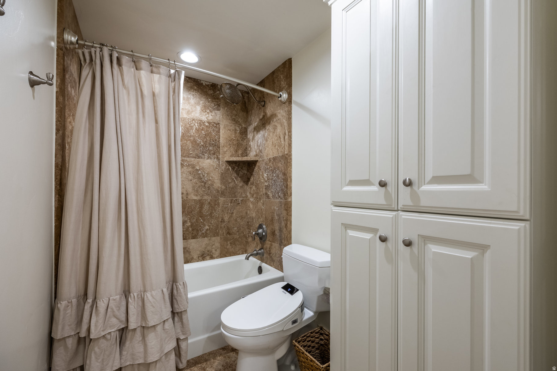 MOUNTAIN RANCH ESTATES - Residential