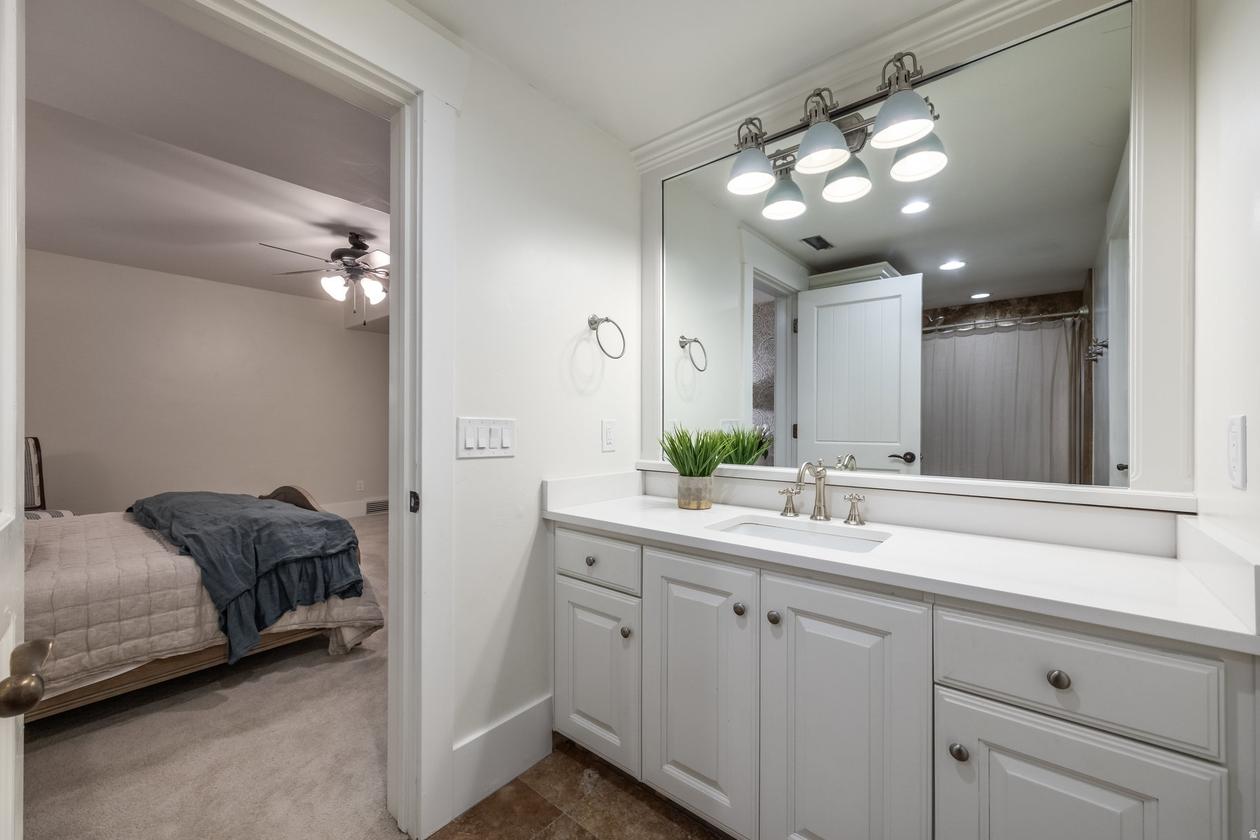 MOUNTAIN RANCH ESTATES - Residential