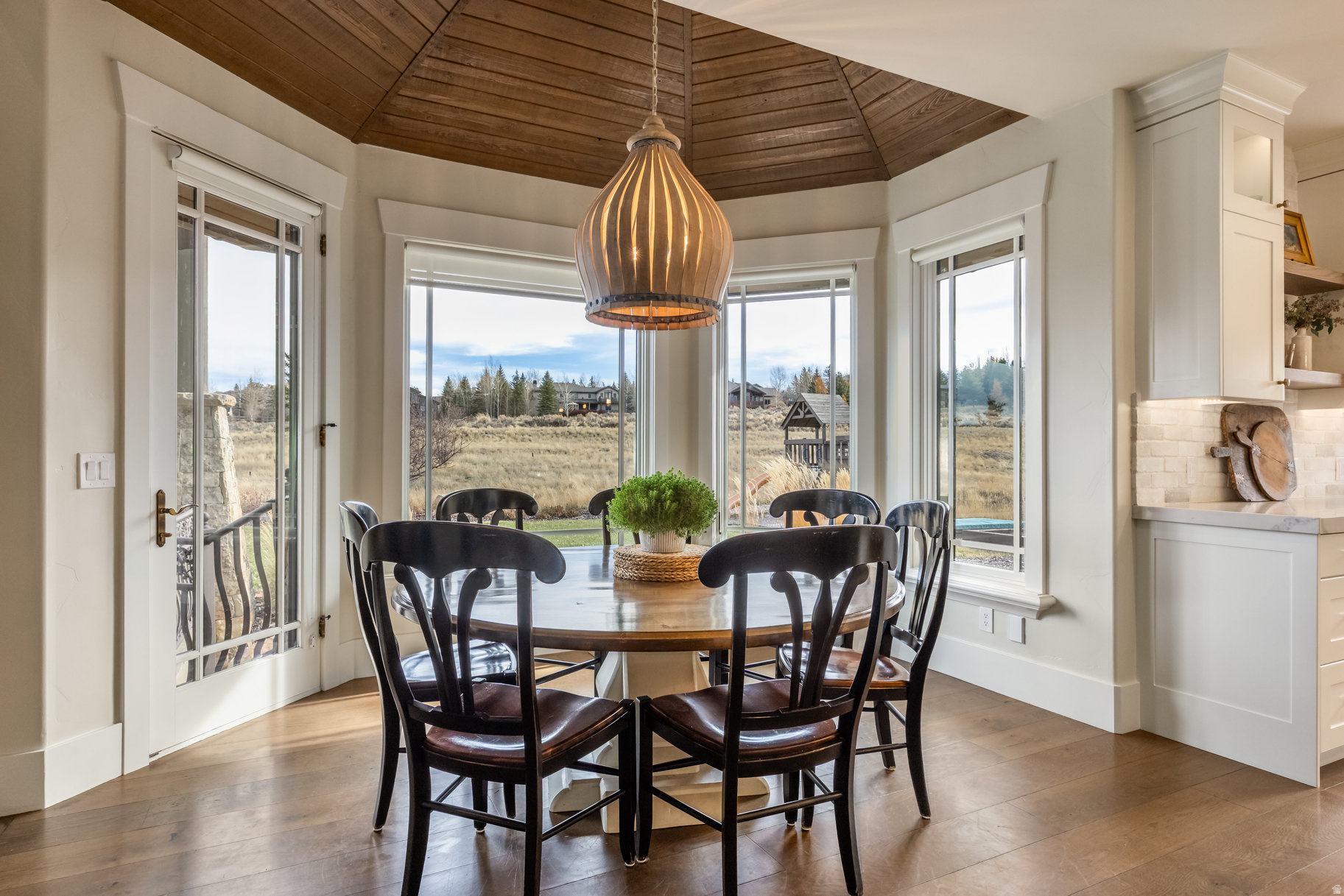 MOUNTAIN RANCH ESTATES - Residential